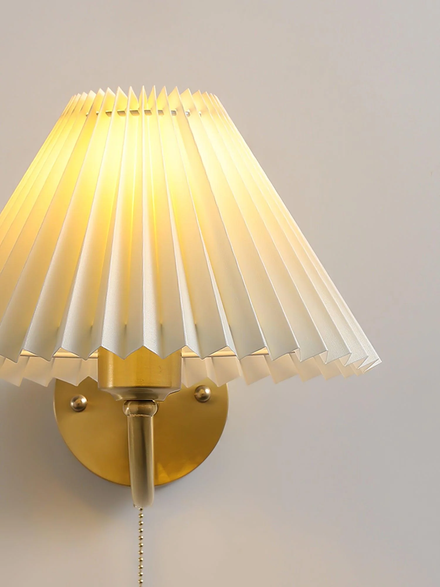 Abbotswell Elegance Pleated Brass Fabric Wall Lamp - Image 10