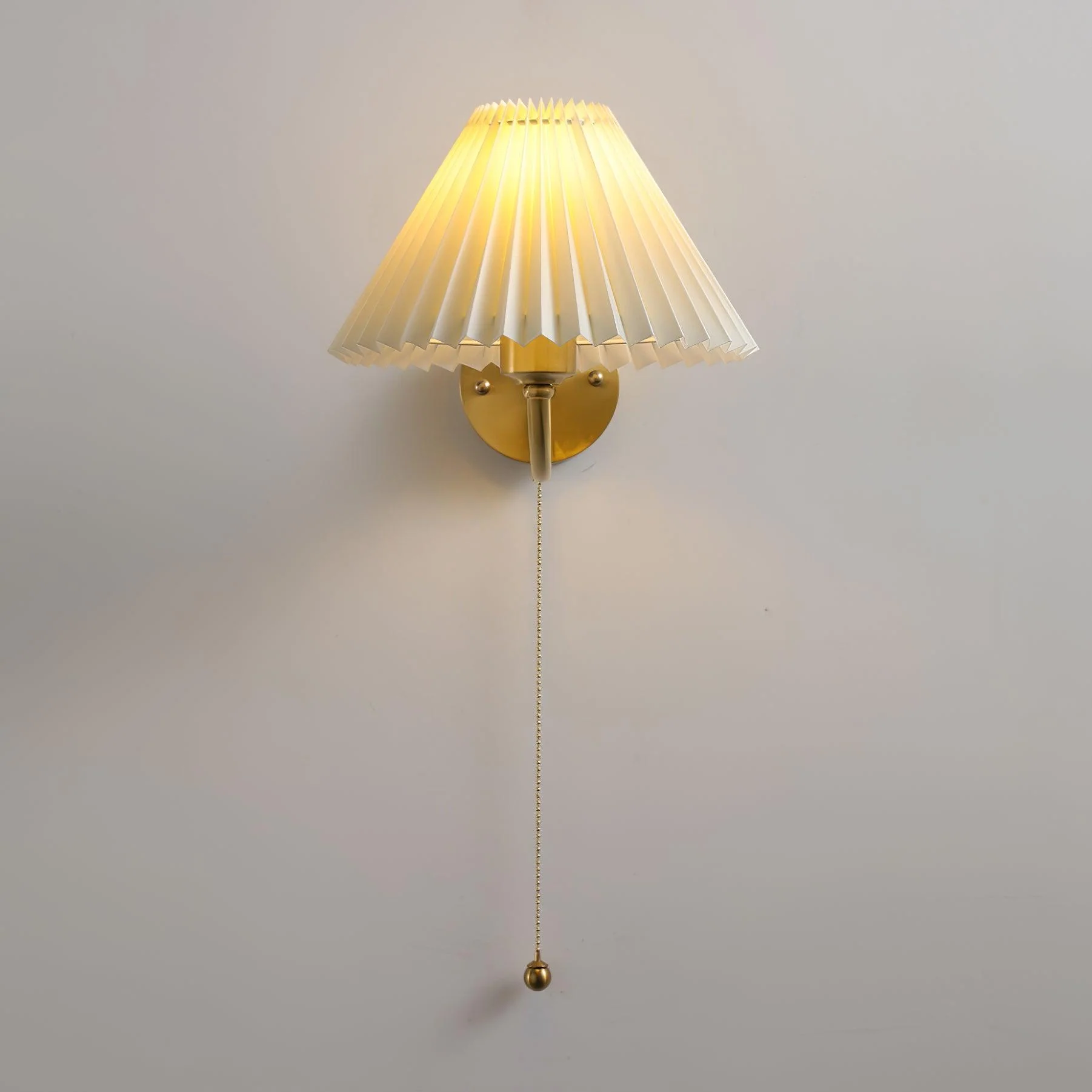 Abbotswell Elegance Pleated Brass Fabric Wall Lamp - Image 2