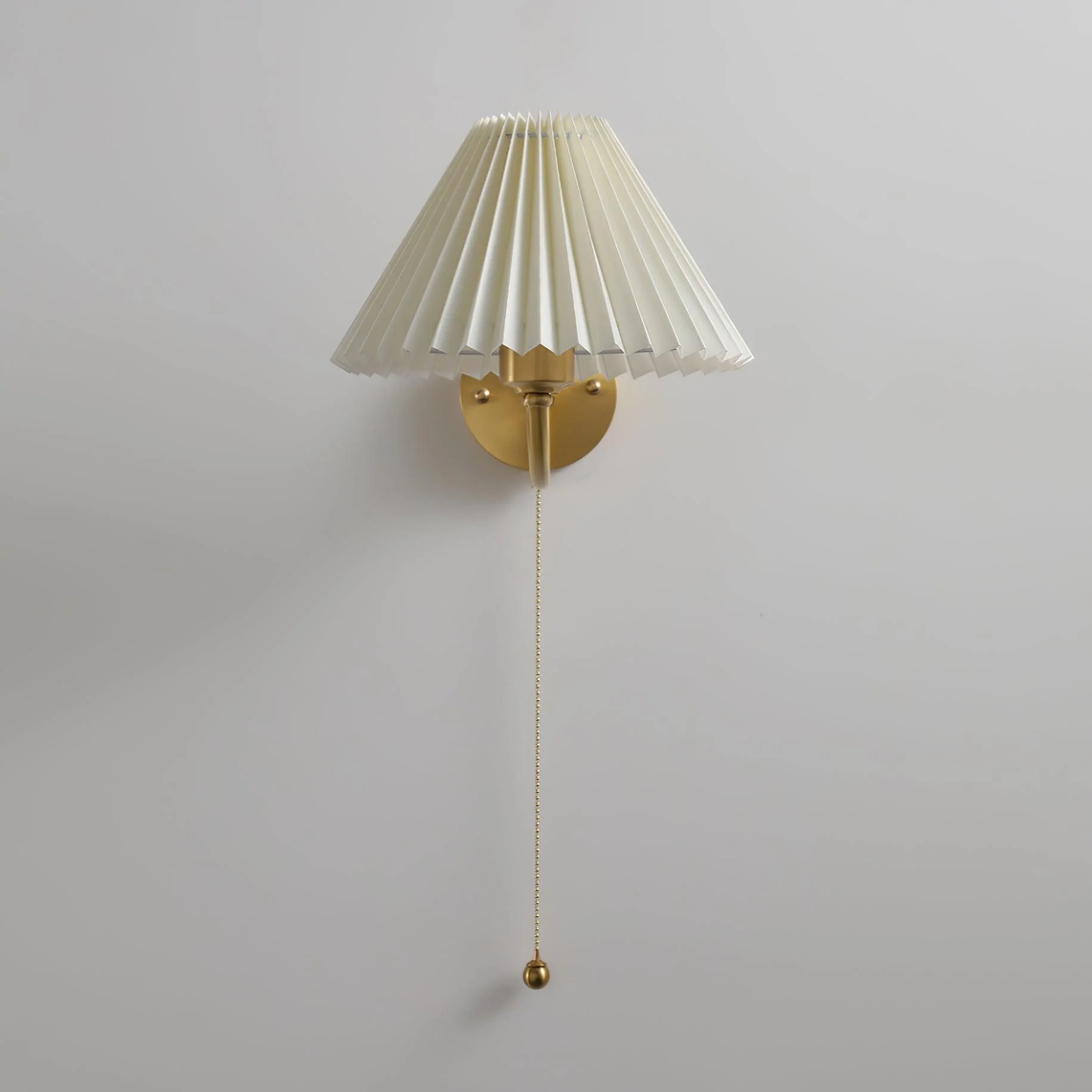 Abbotswell Elegance Pleated Brass Fabric Wall Lamp - Image 4