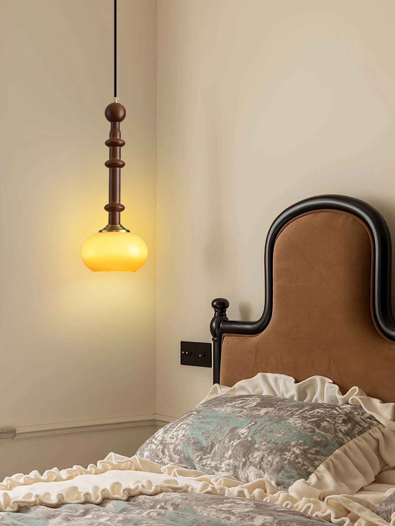AmberGlow Vintage Wood Pendant Lamp - Image 16