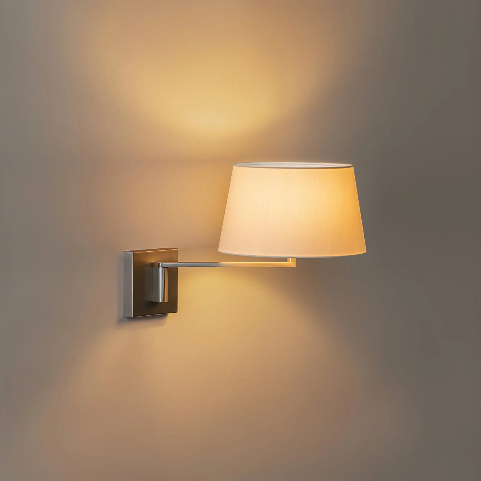 Americana Contemporary Fabric Wall Light - Image 3