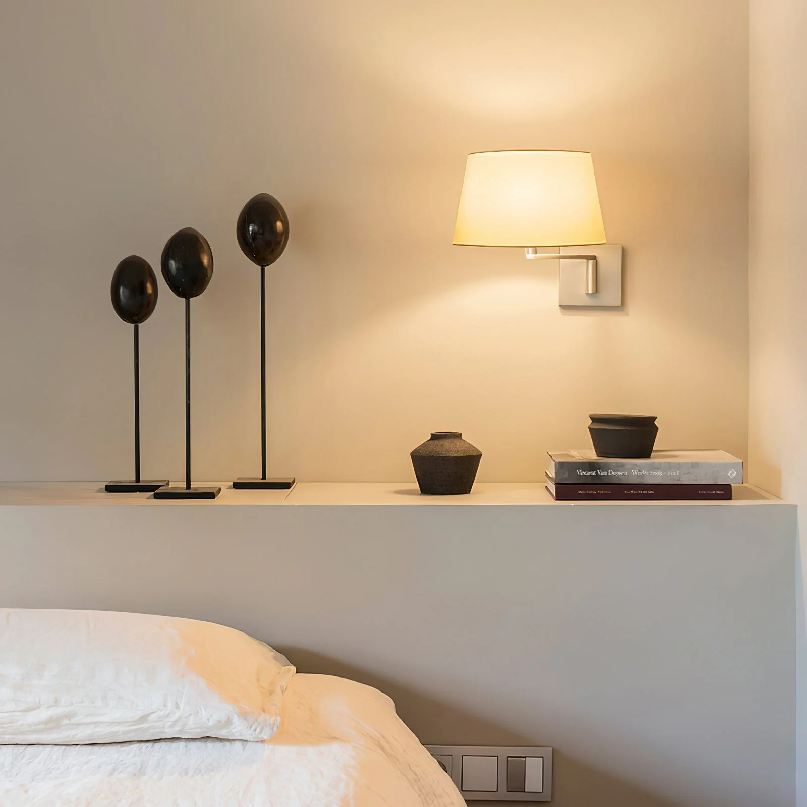 Americana Contemporary Fabric Wall Light - Image 4