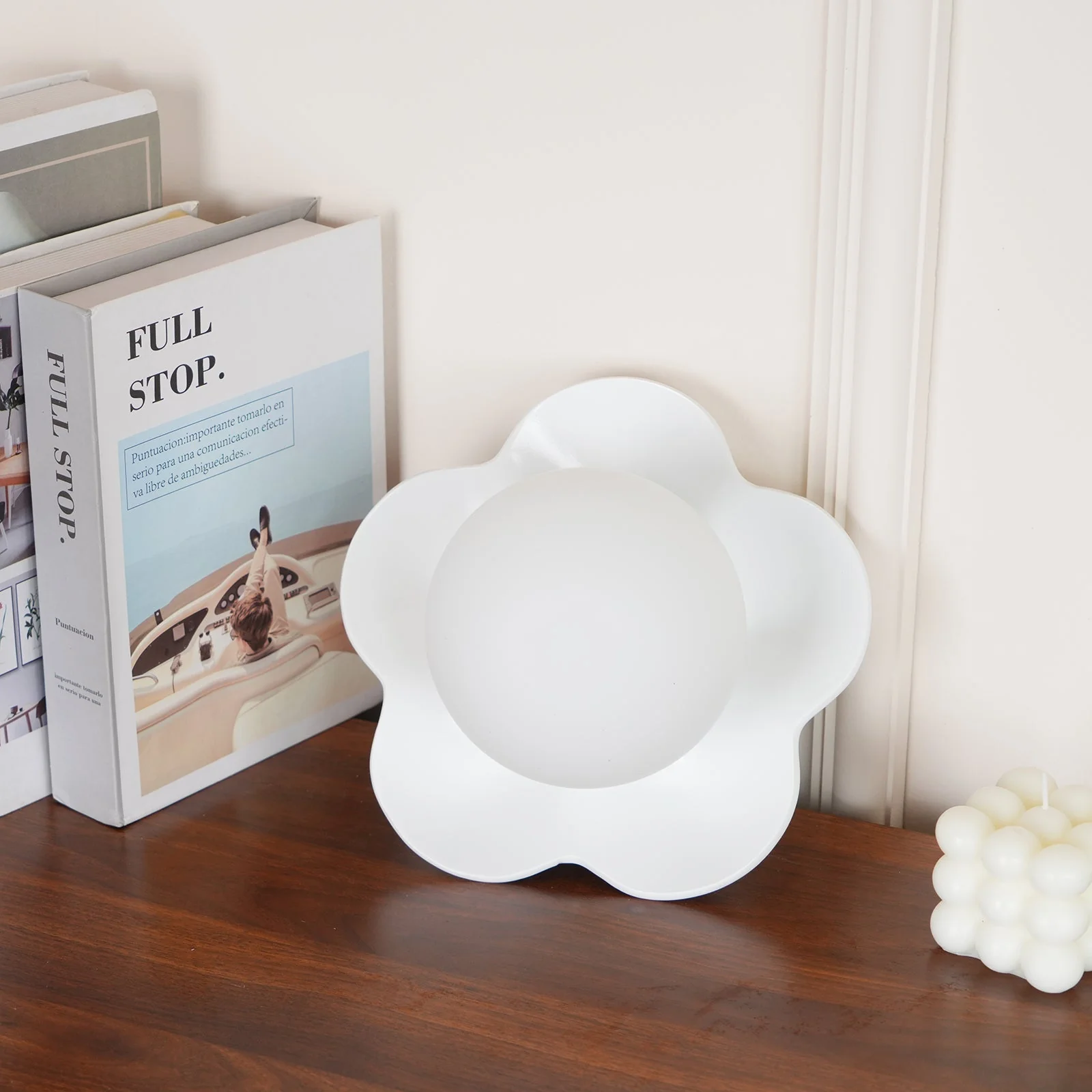 Arcore Resin Playful Wall Lamp - Image 38