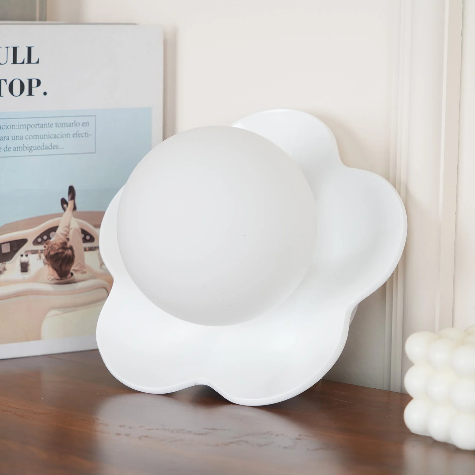 Arcore Resin Playful Wall Lamp - Image 39