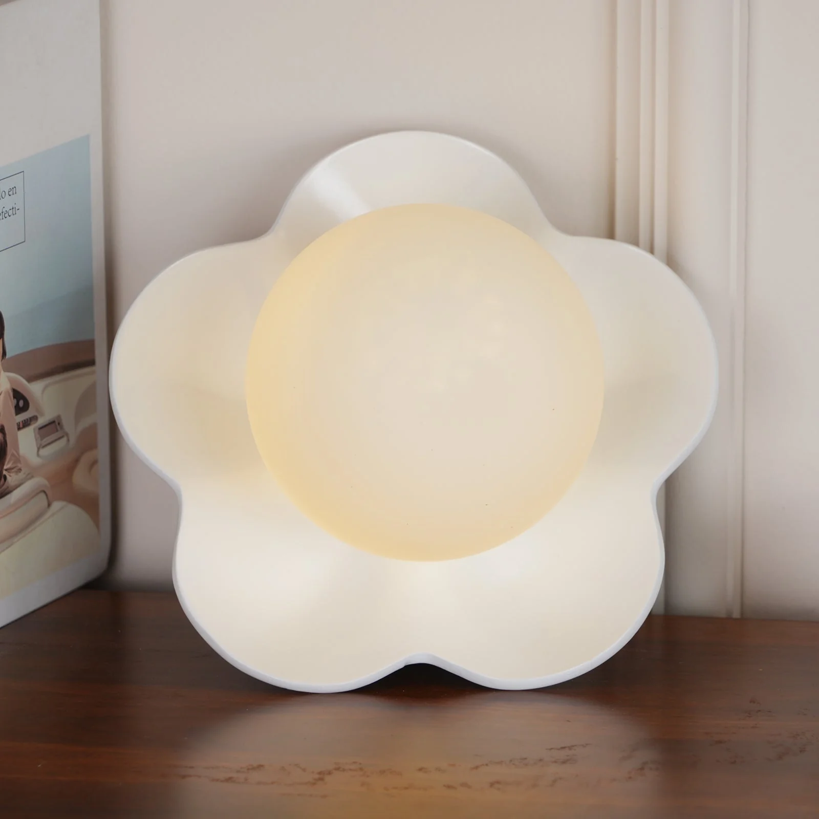 Arcore Resin Playful Wall Lamp - Image 43