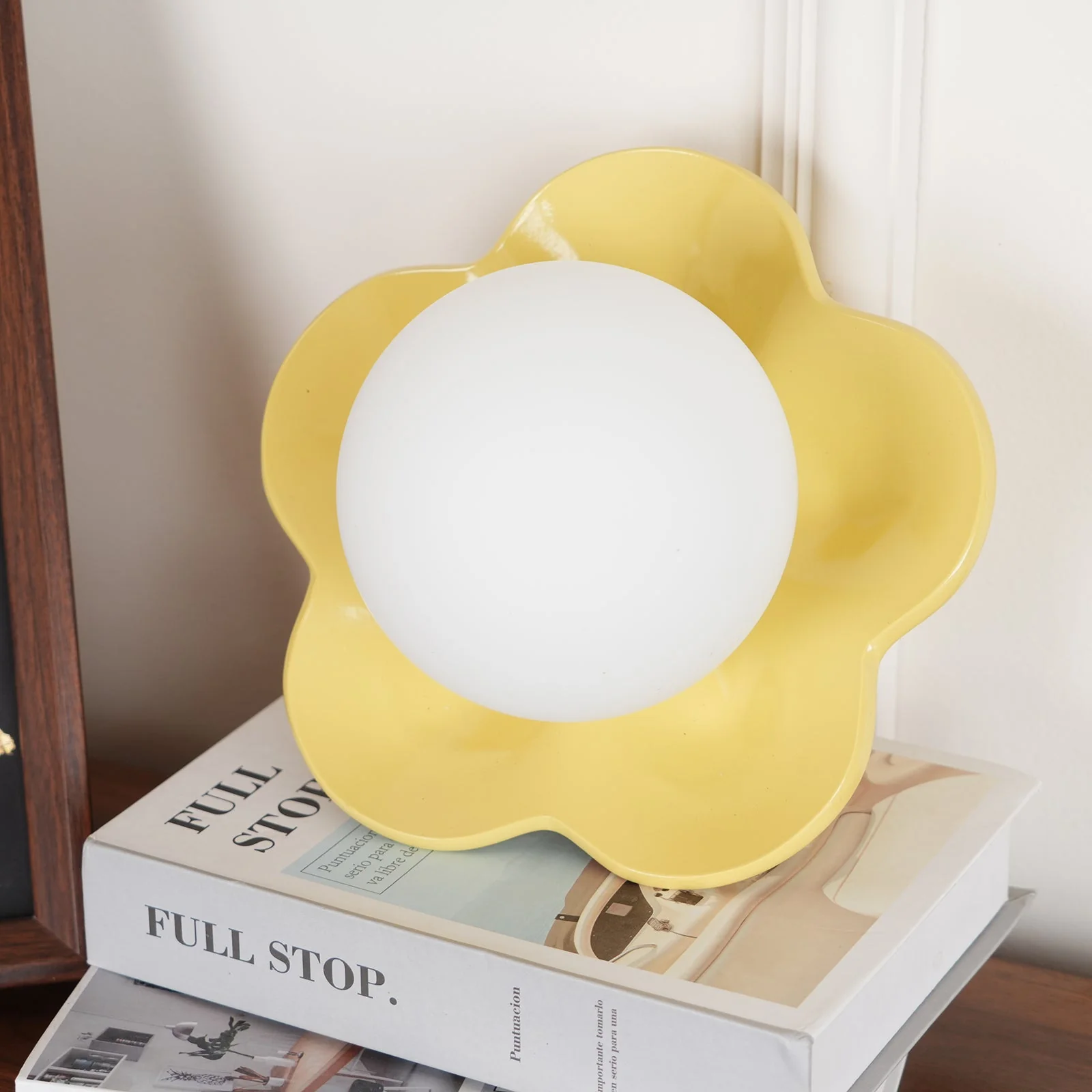 Arcore Resin Playful Wall Lamp - Image 47
