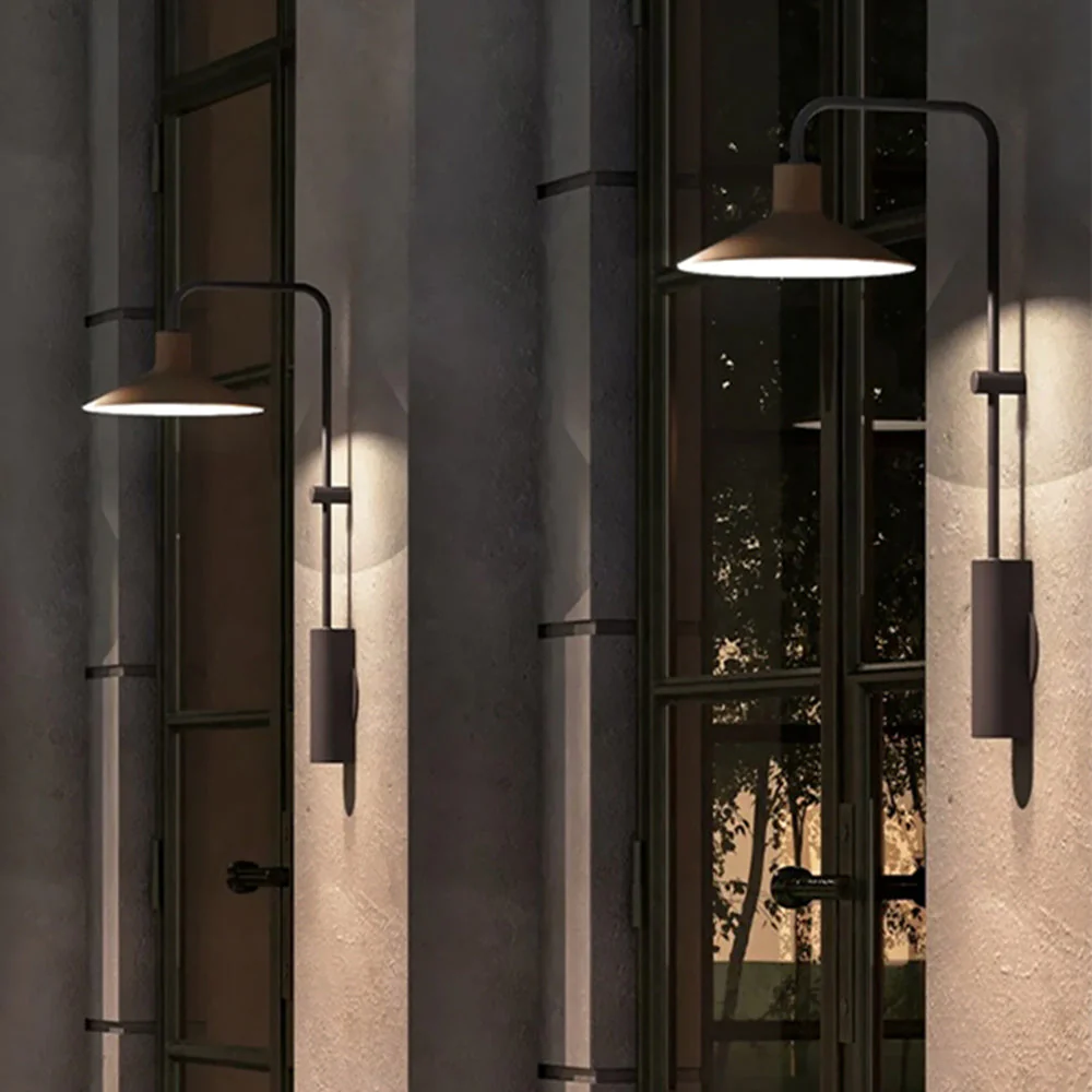 Arisha Modern Outdoor Wall Lamp - Image 2