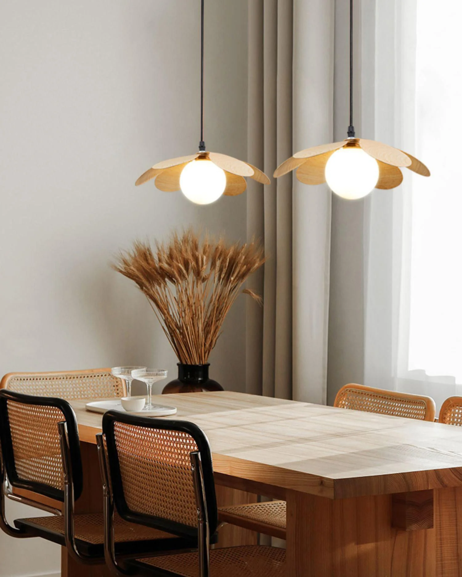 Arlenis Glass Minimalistic Pendant Lamp - Image 11