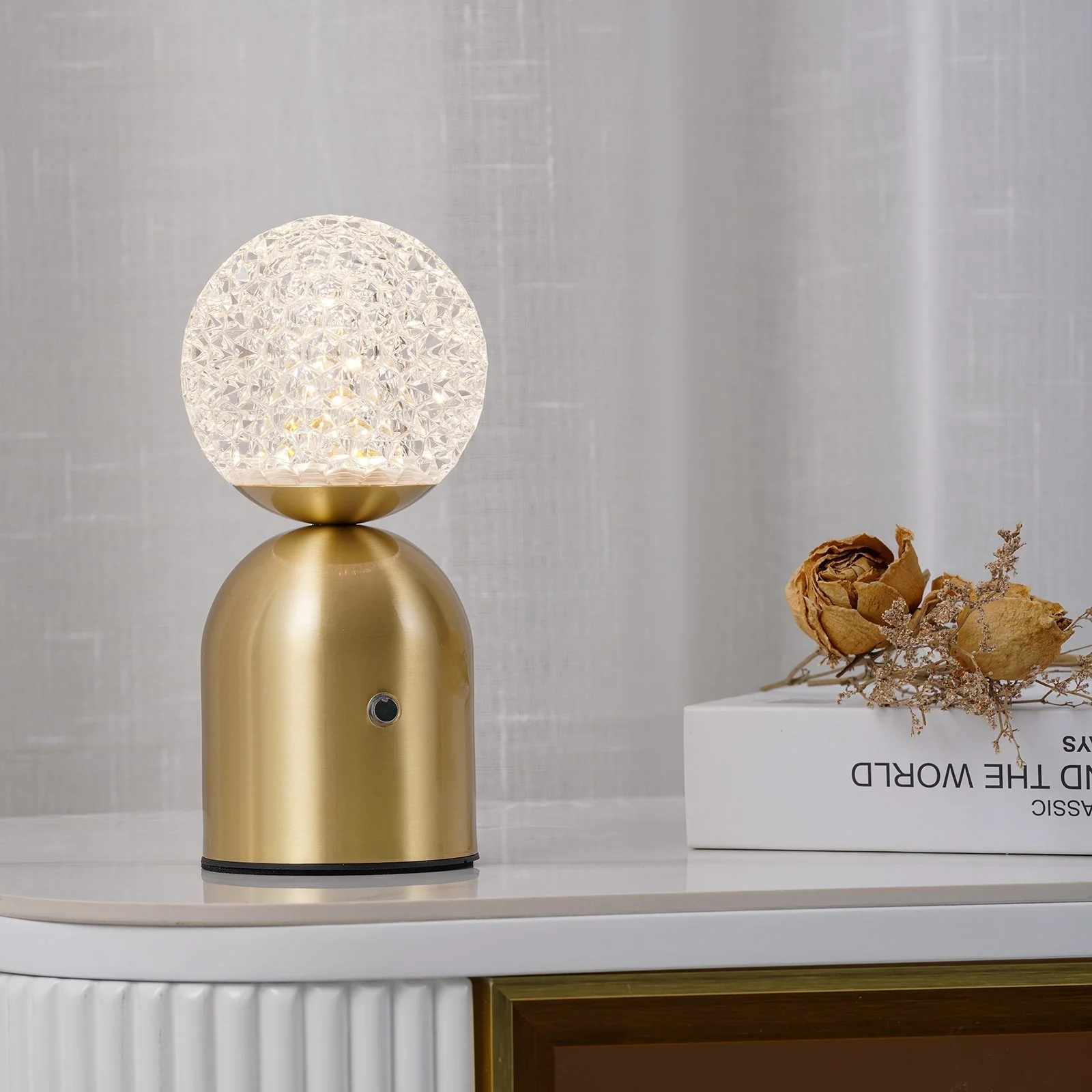 Atlas Modern Brass Table Lamp - Image 7