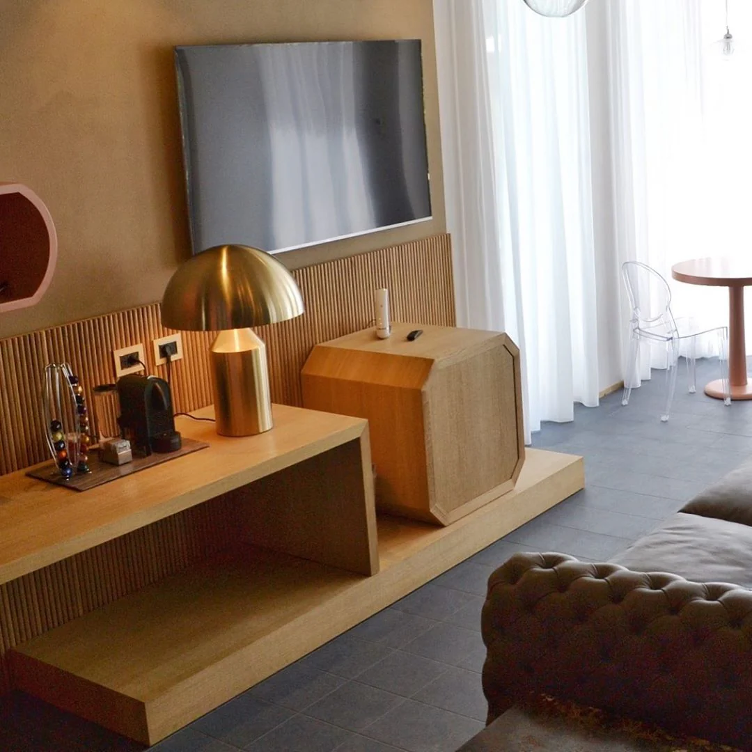 Atollo Modern Table Lamp - Image 13