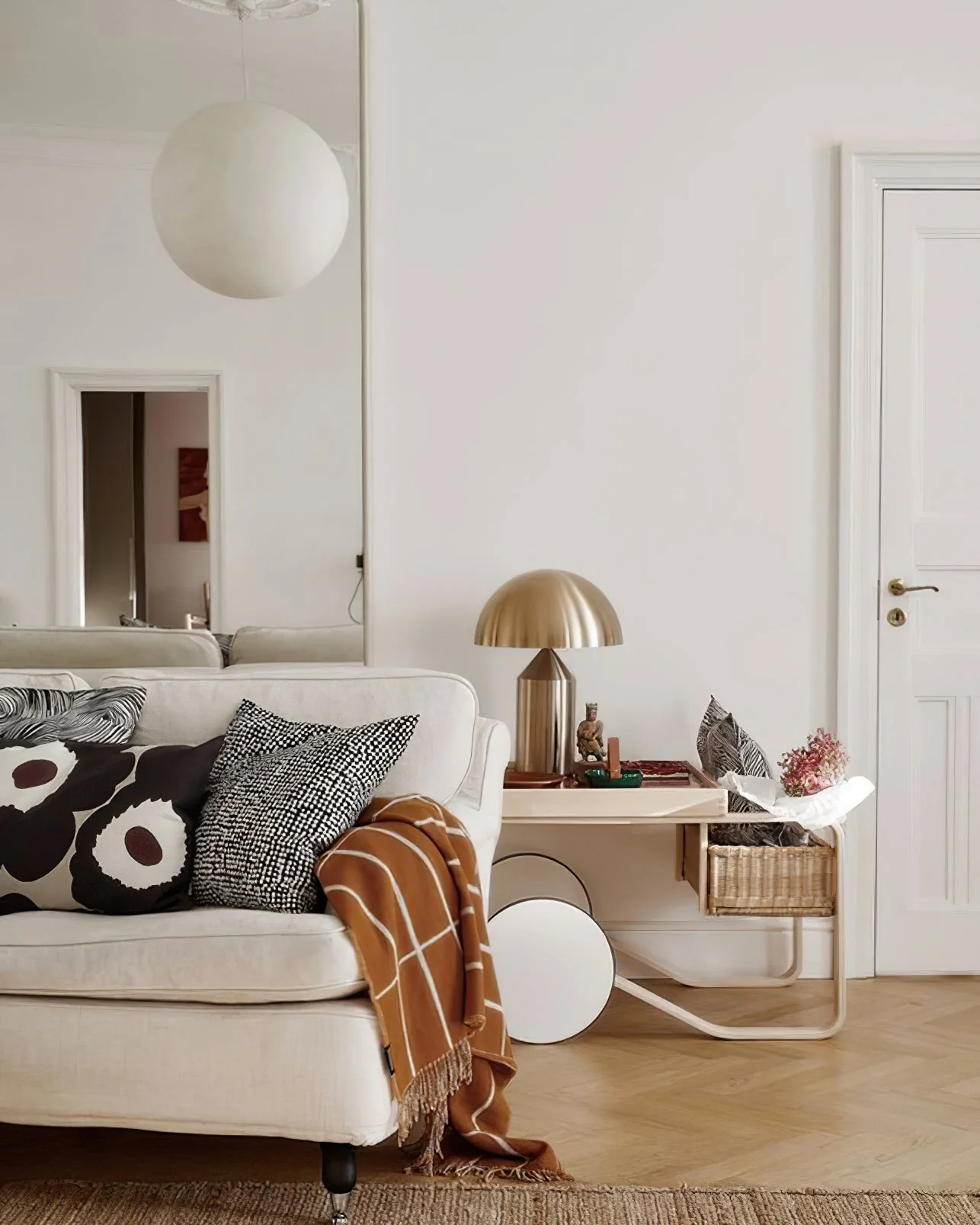 Atollo Modern Table Lamp - Image 33
