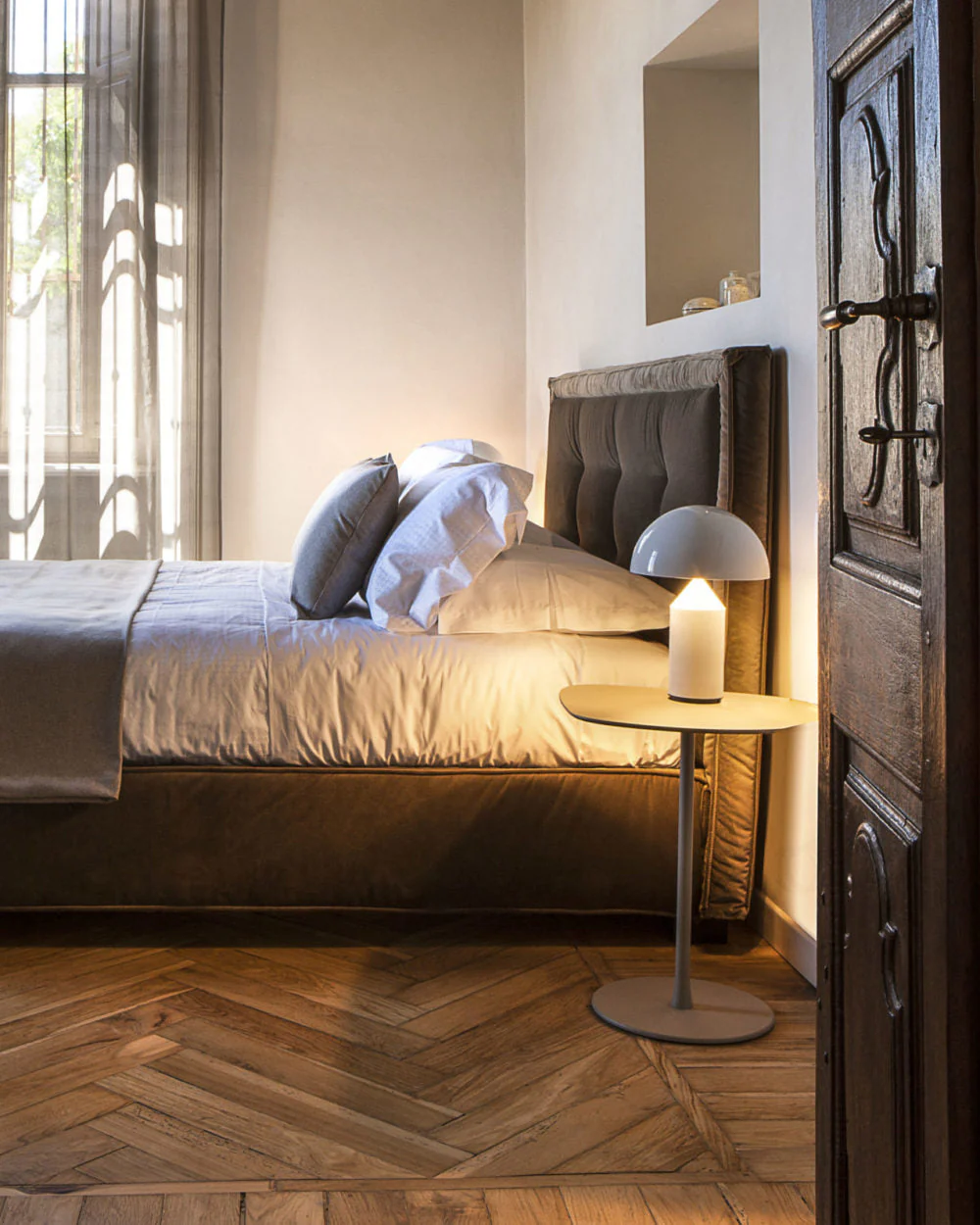 Atollo Modern Table Lamp - Image 37