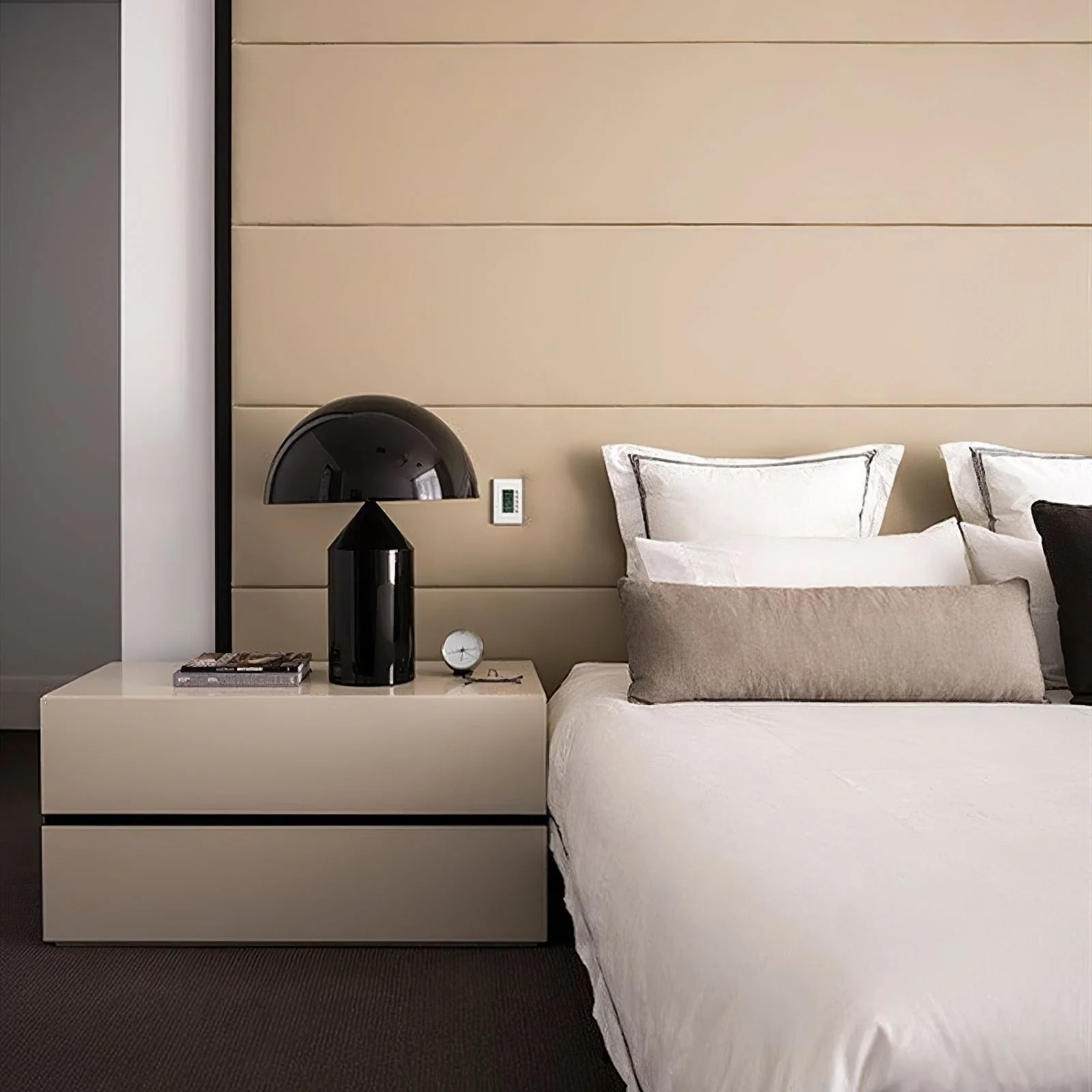 Atollo Modern Table Lamp - Image 5