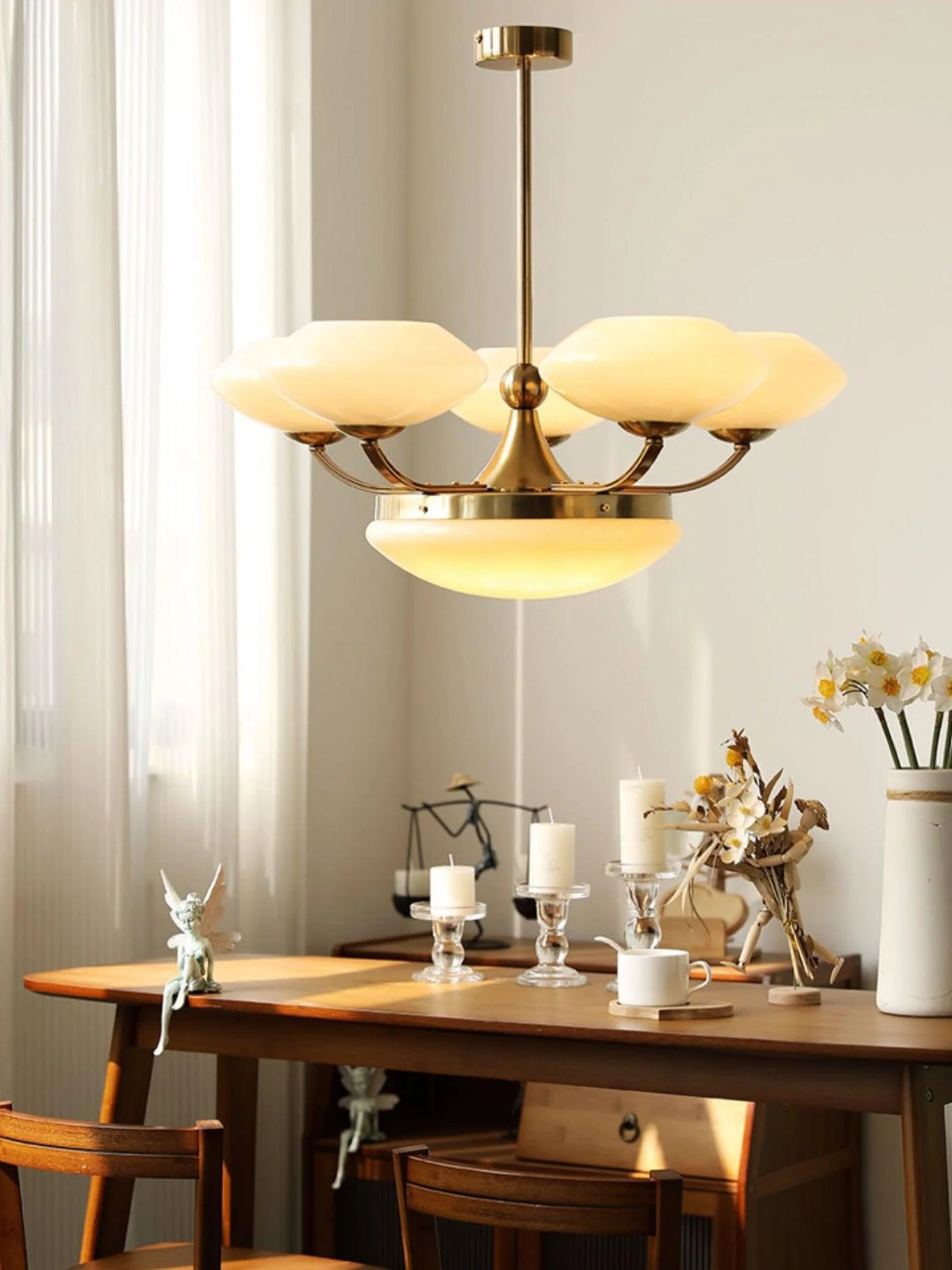 Aurelia Classic Glass Chandelier - Image 11