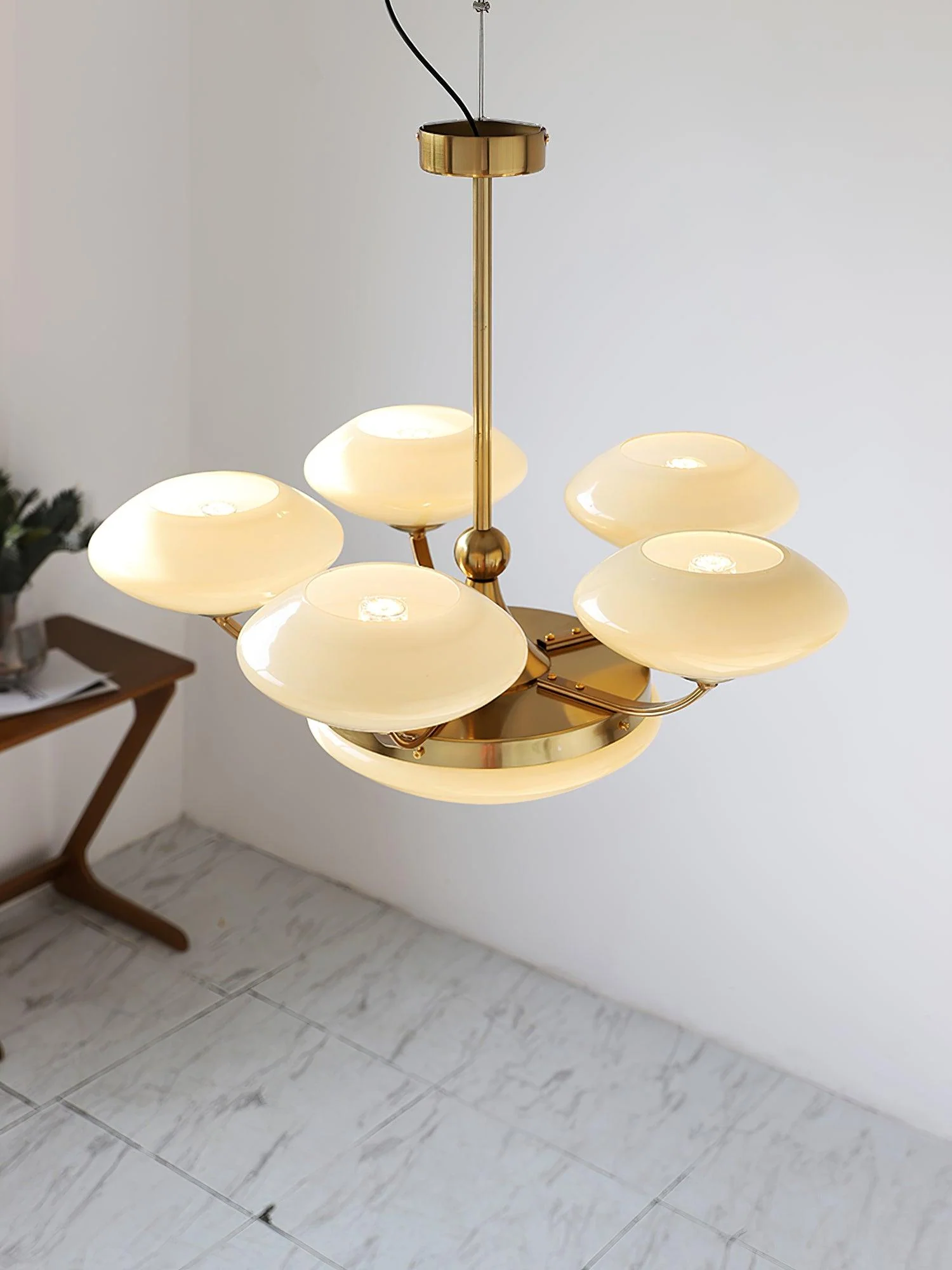 Aurelia Classic Glass Chandelier - Image 17