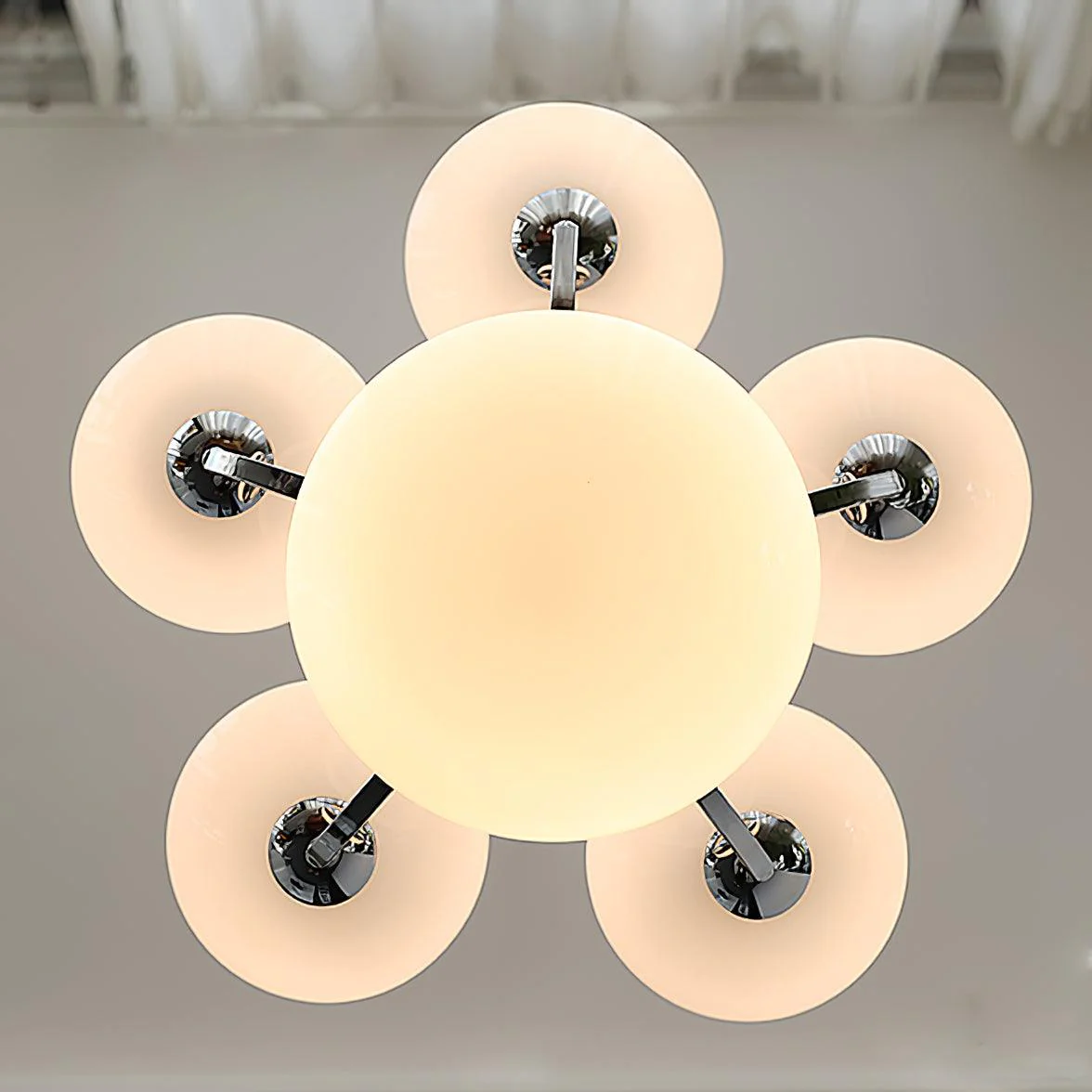 Aurelia Classic Glass Chandelier - Image 43