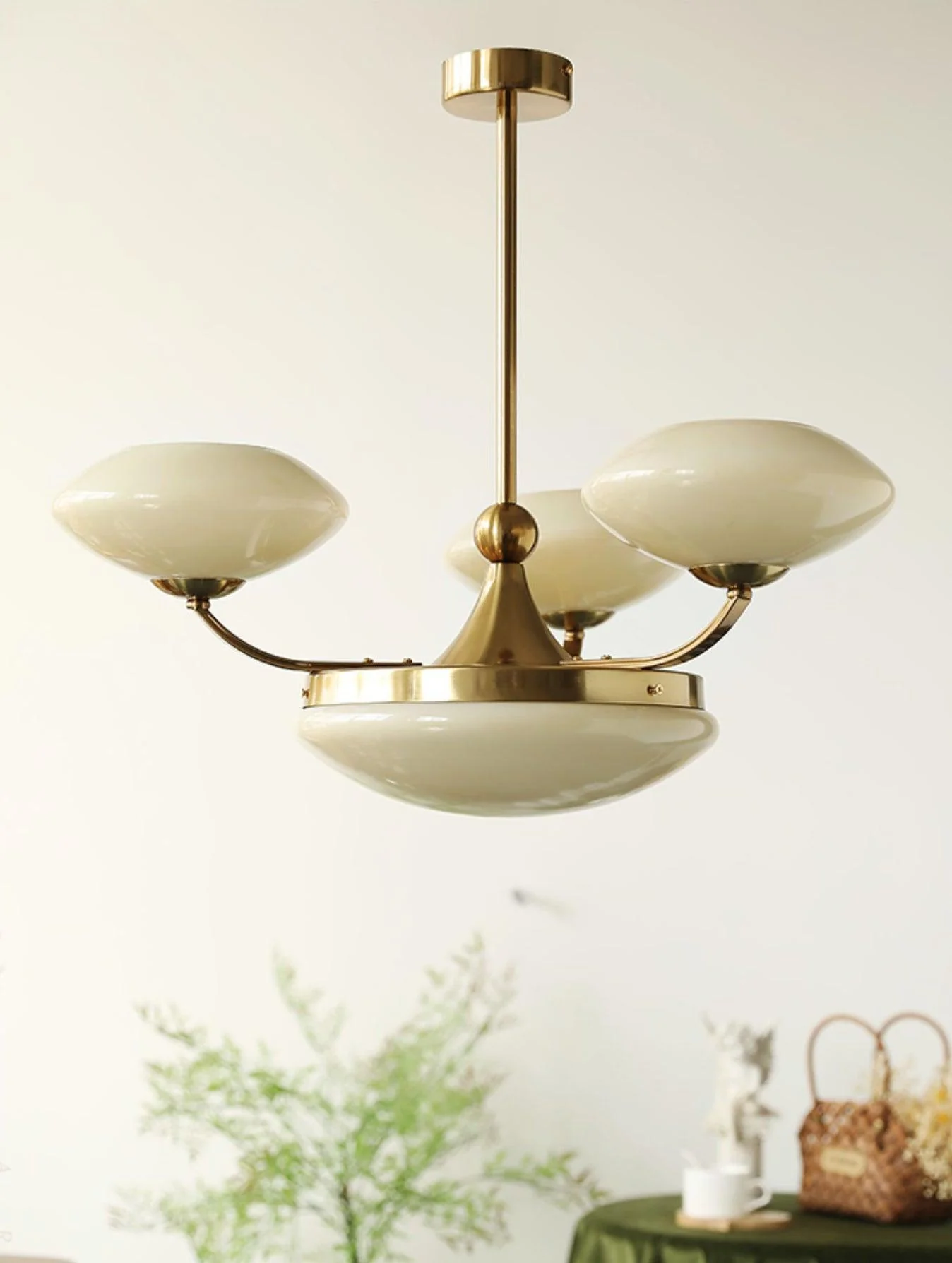 Aurelia Classic Glass Chandelier - Image 8