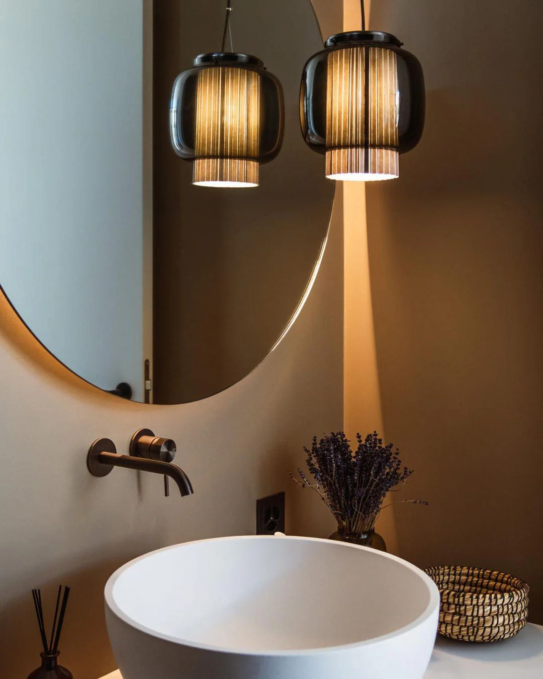Auren Modern Glass Pendant Lamp - Image 3