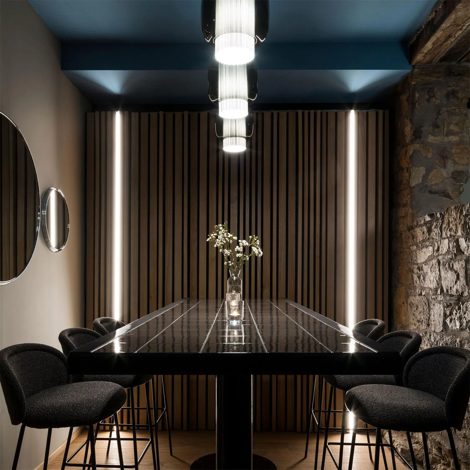 Auren Modern Glass Pendant Lamp - Image 37