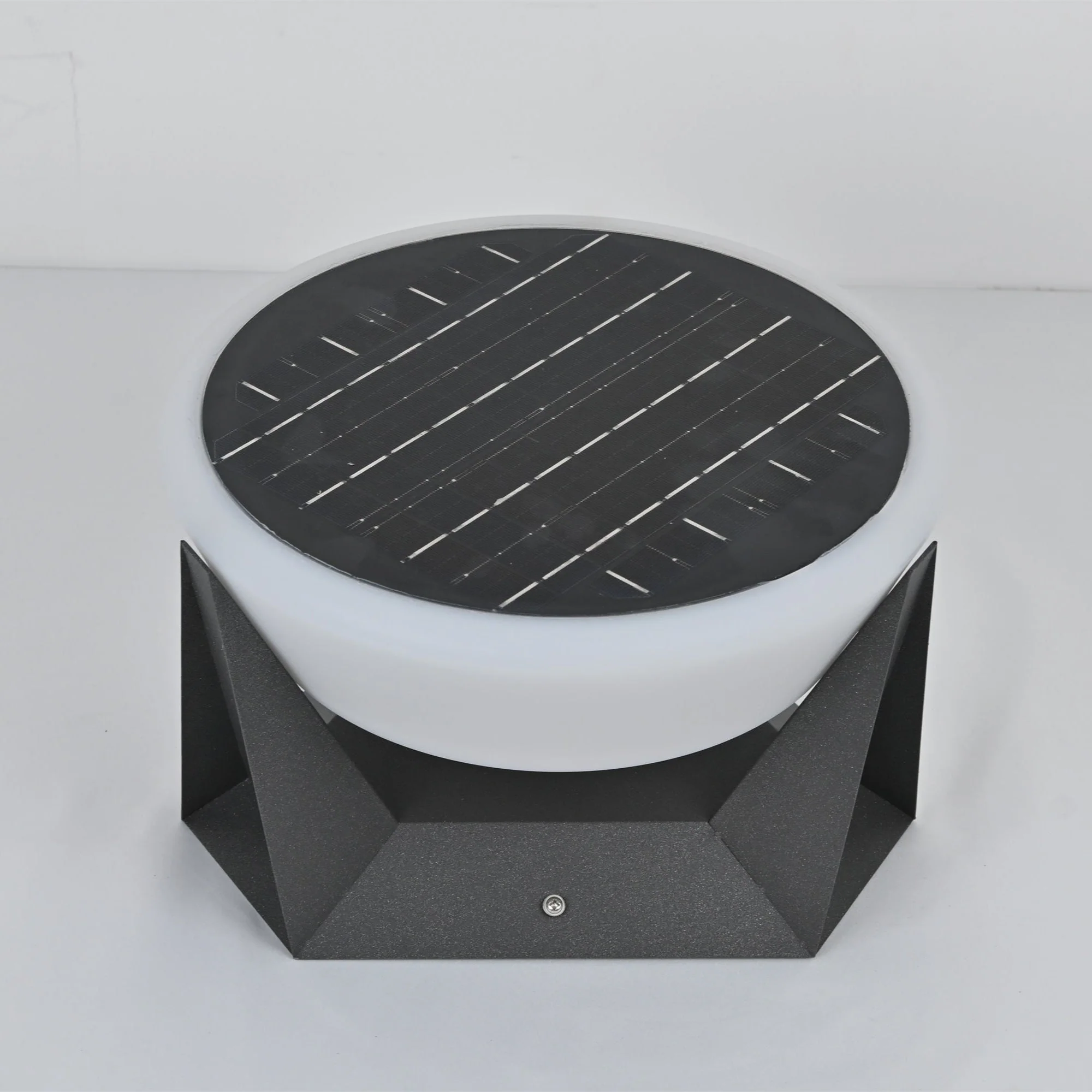 Auren Modern Solar Outdoor Light - Image 16