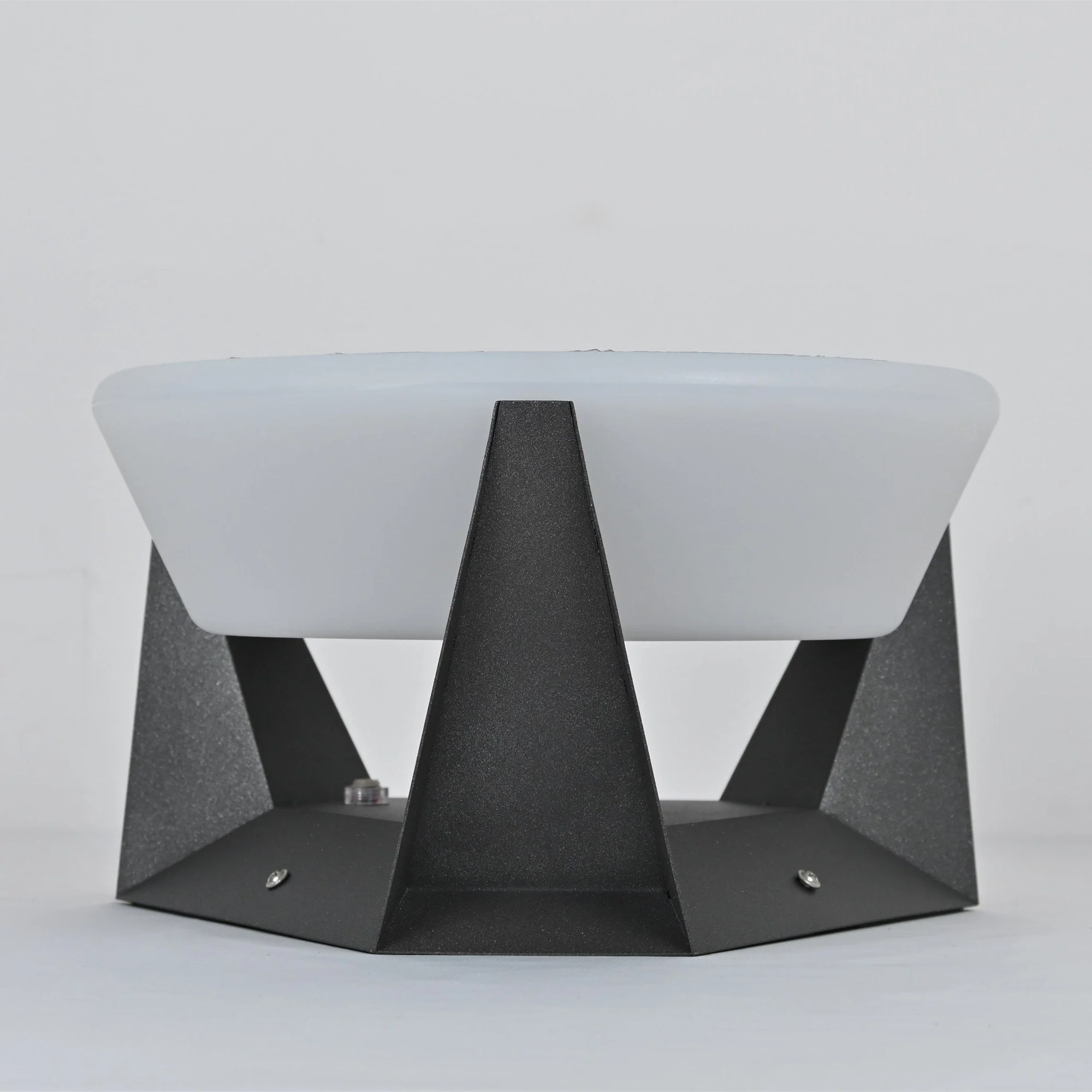 Auren Modern Solar Outdoor Light - Image 20