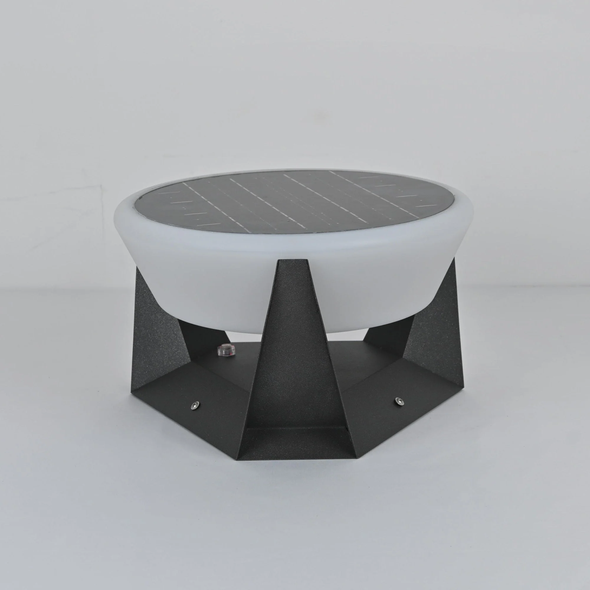Auren Modern Solar Outdoor Light - Image 9