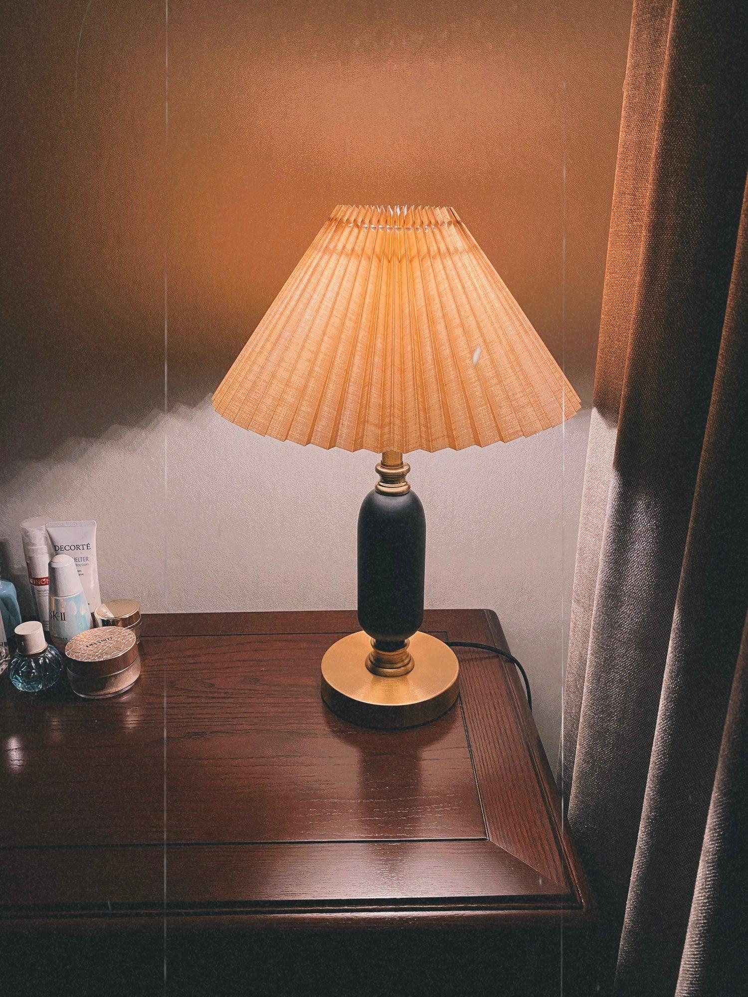 Aurmarila Fabric Table Lamp - Image 6