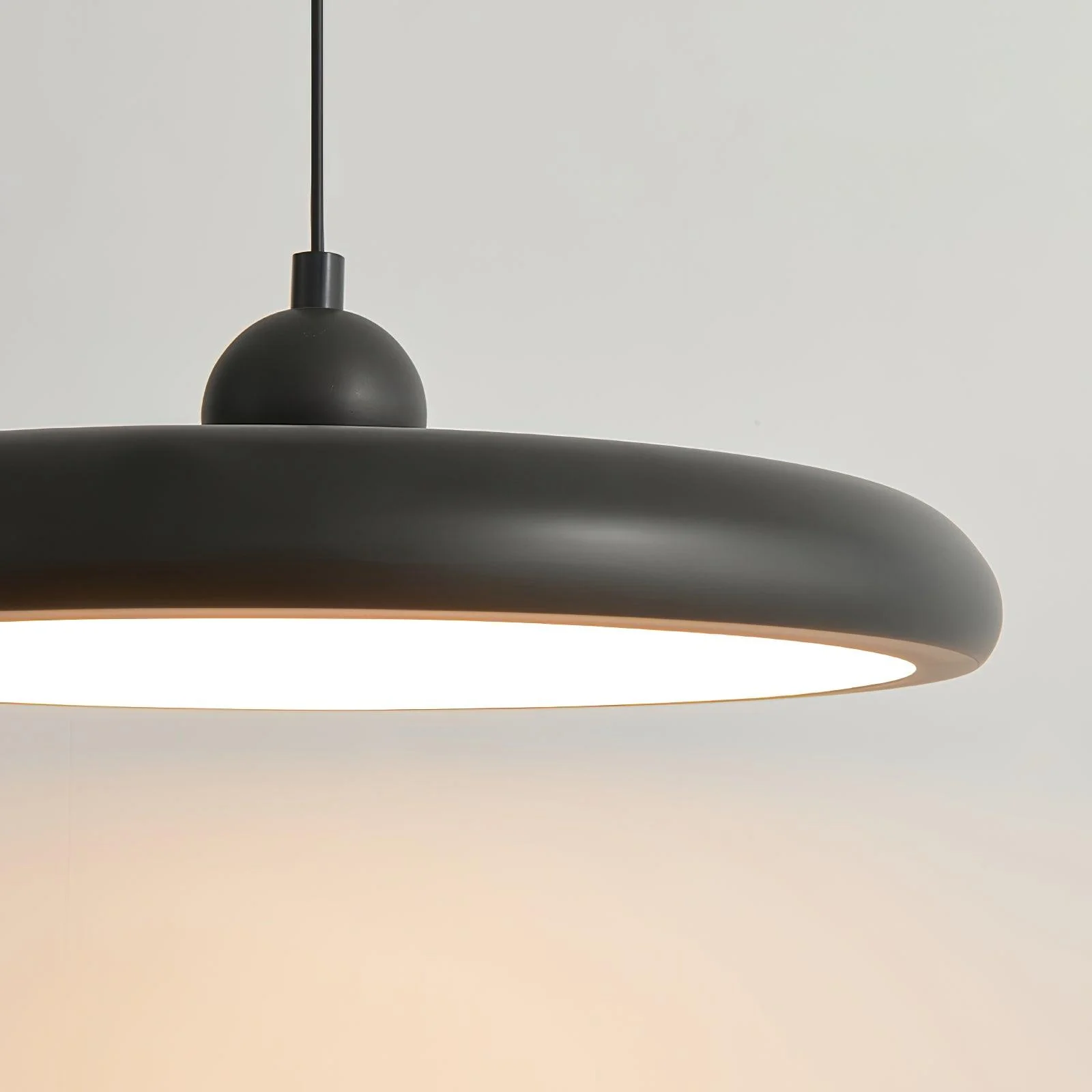 Avelice Brass Glam Pendant Lamp - Image 26