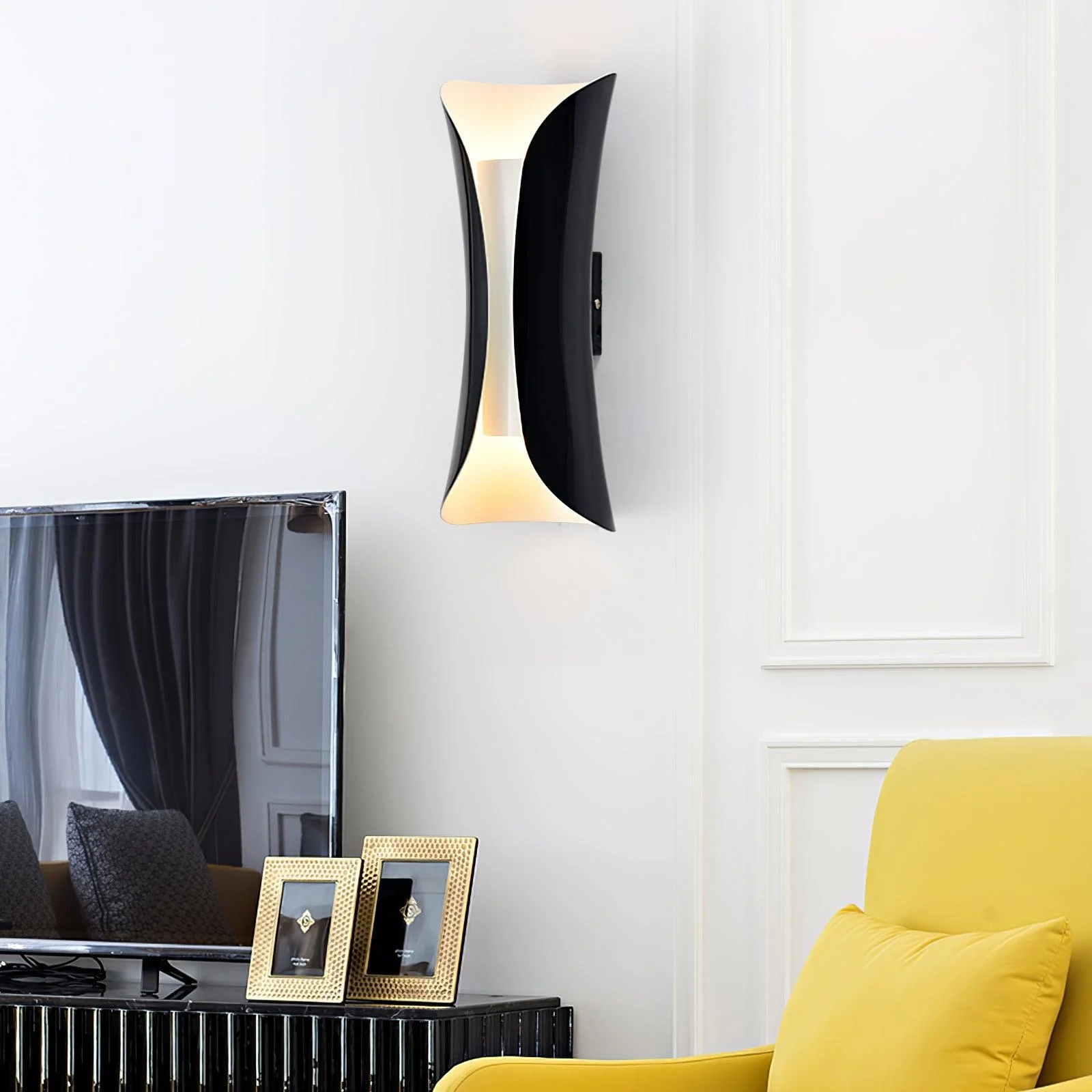 Averra Small Waist Wall Lamp - Image 8