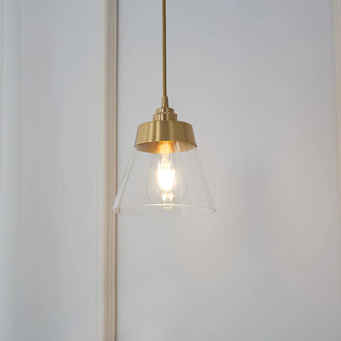 Baskin Minimalist Brass Pendant Light - Image 14