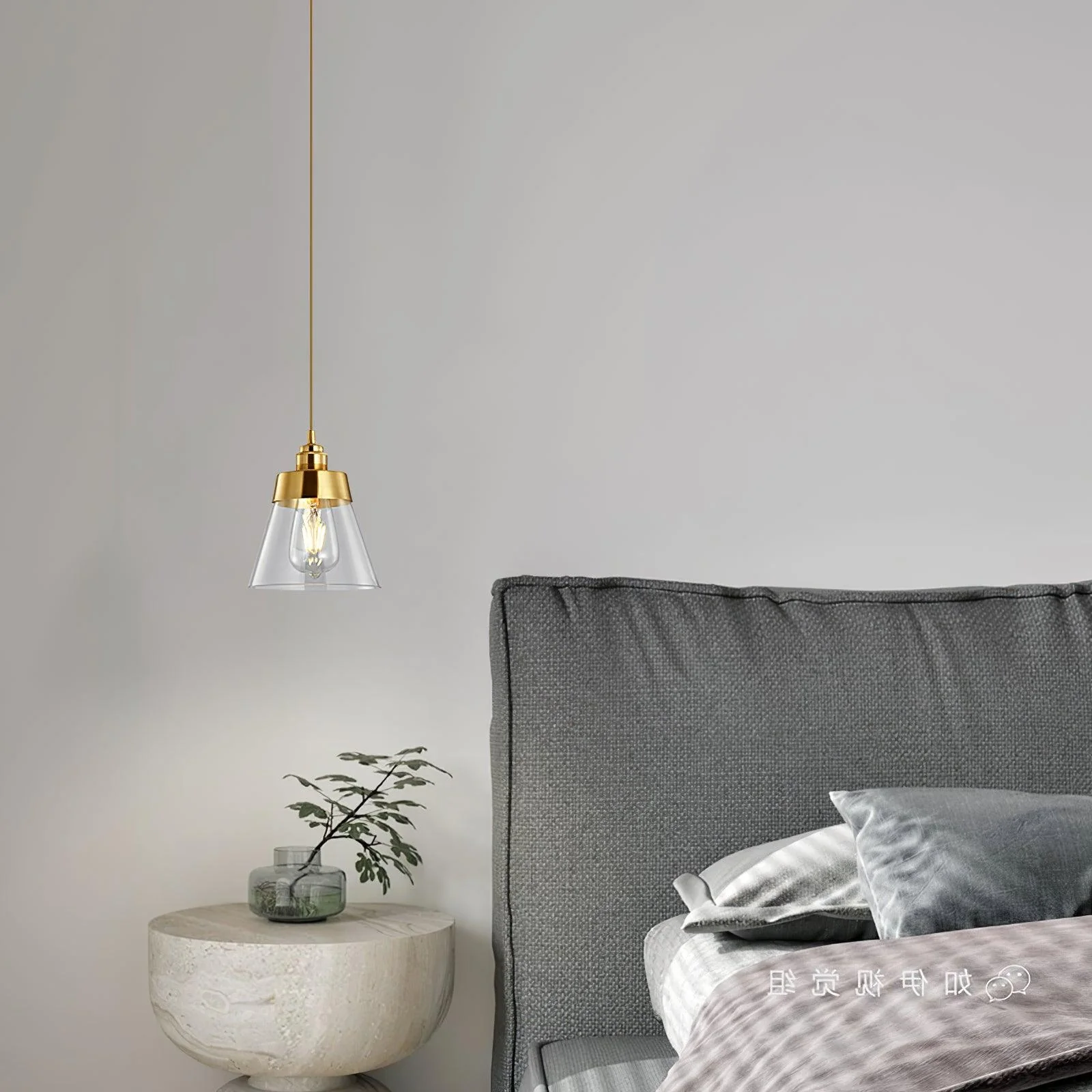 Baskin Minimalist Brass Pendant Light - Image 4