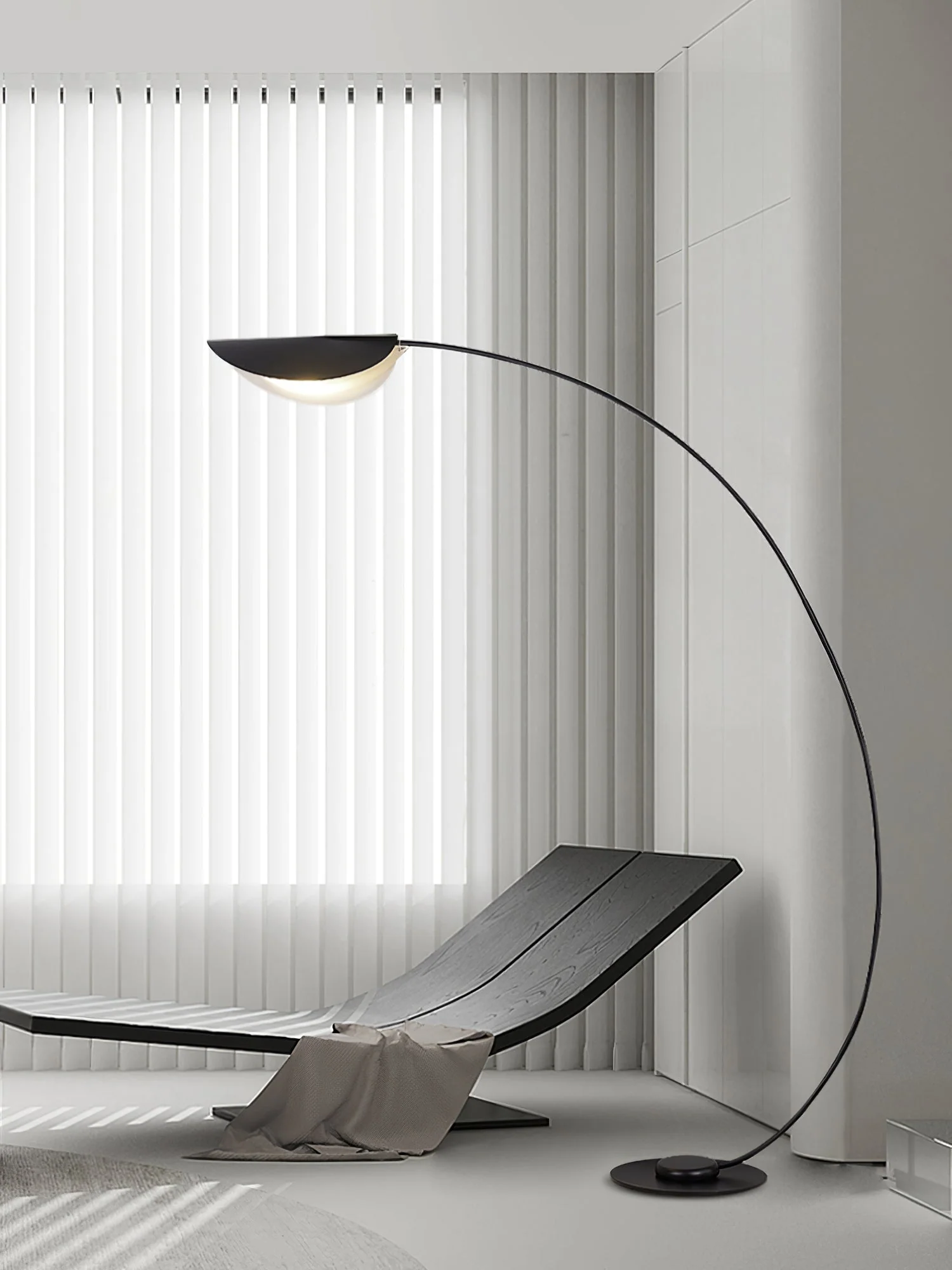Black Contemporary Floor Lamp - Image 18