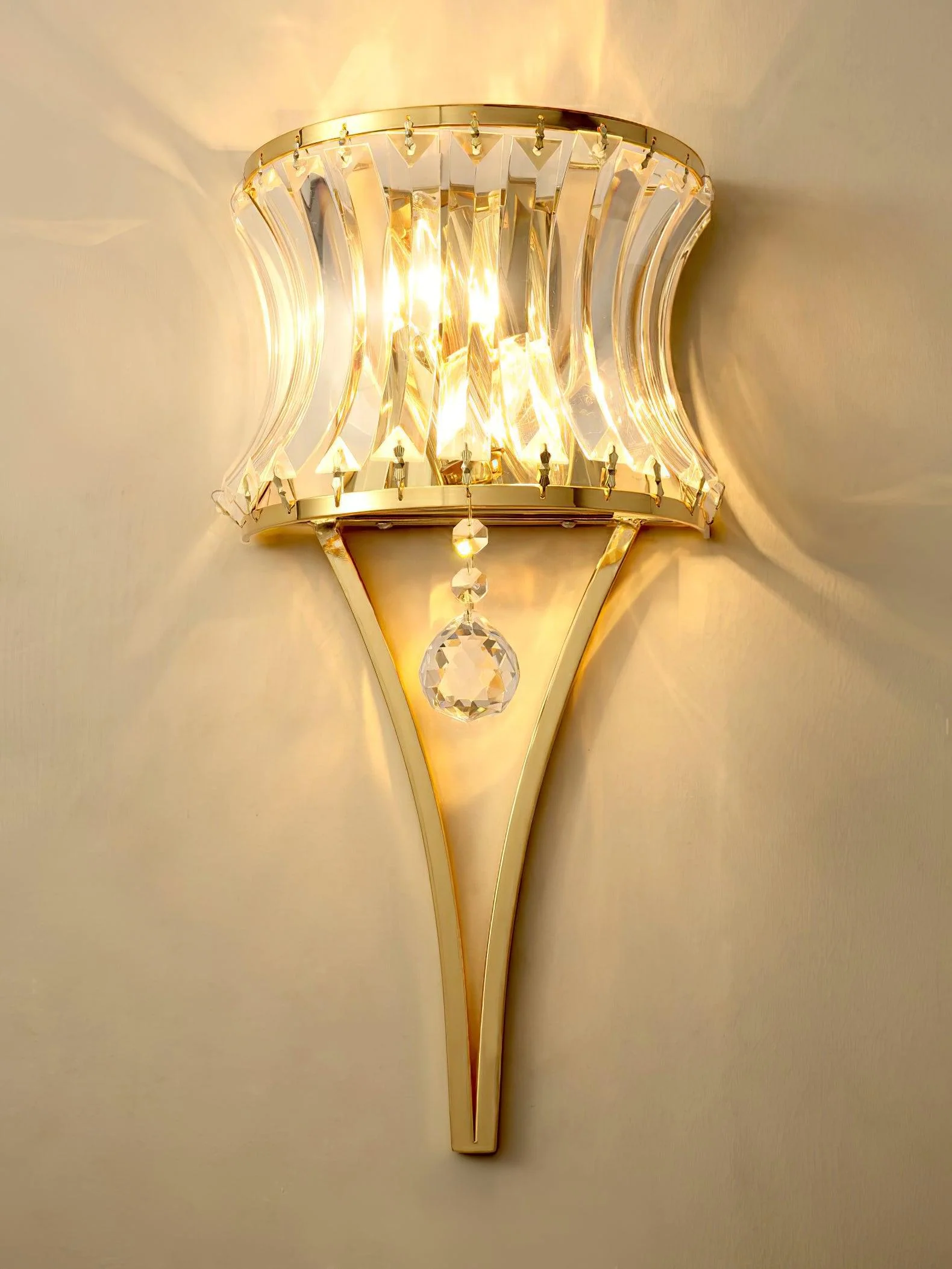 Blair Luxury Wall Lamp - Image 3