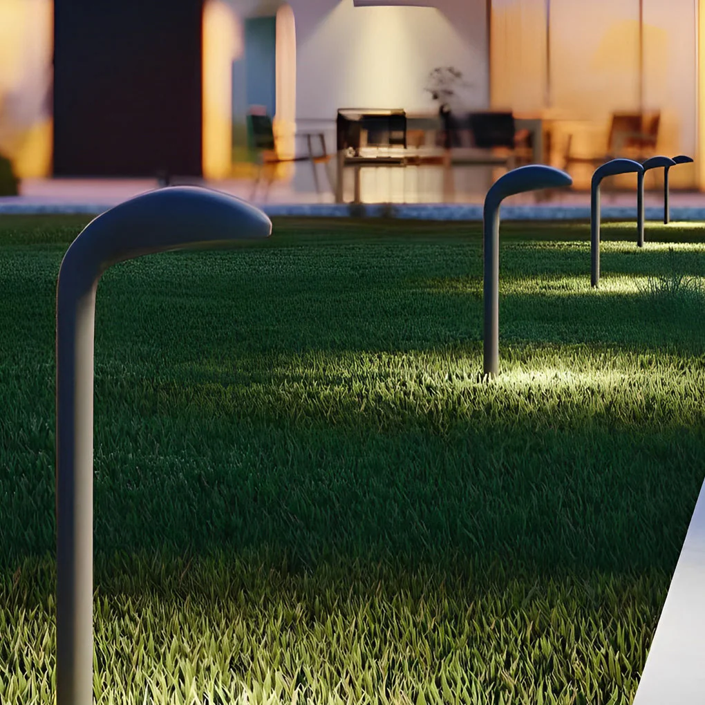 Brigd LED Landscape Outdoor Pathway Lights - Image 10
