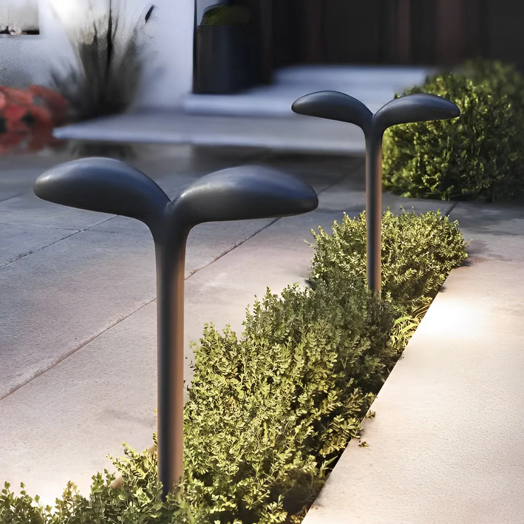 Brigd LED Landscape Outdoor Pathway Lights - Image 9