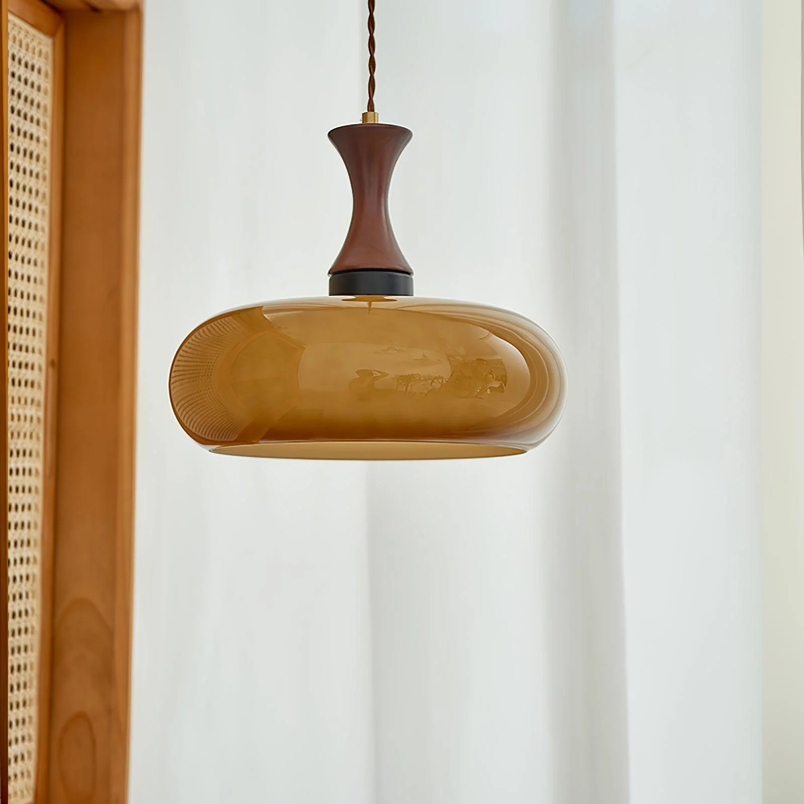Cadenza Wood Retro Pendant Lamp - Image 9