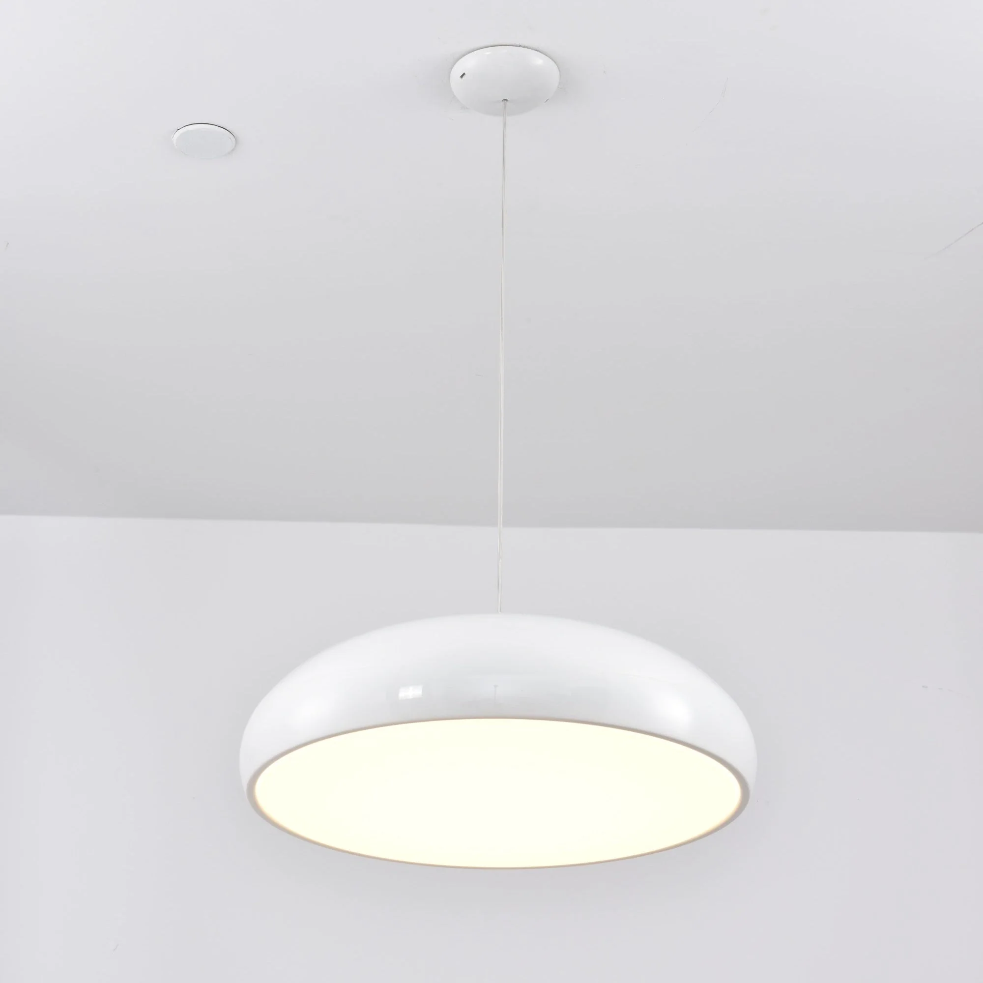Calynda Minimalist Pendant Lamp - Image 26