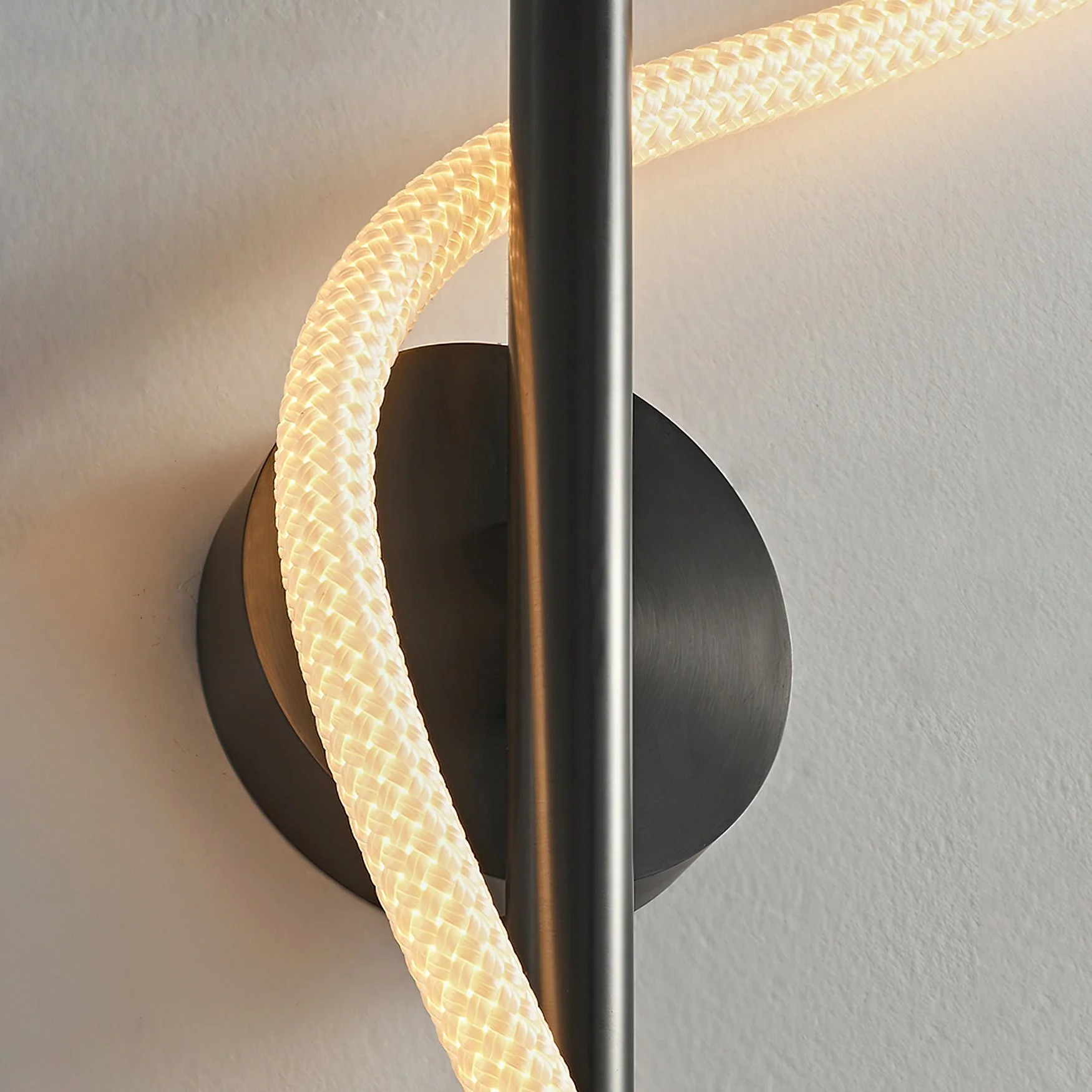 Capella Minimalist Wall Lamp - Image 22
