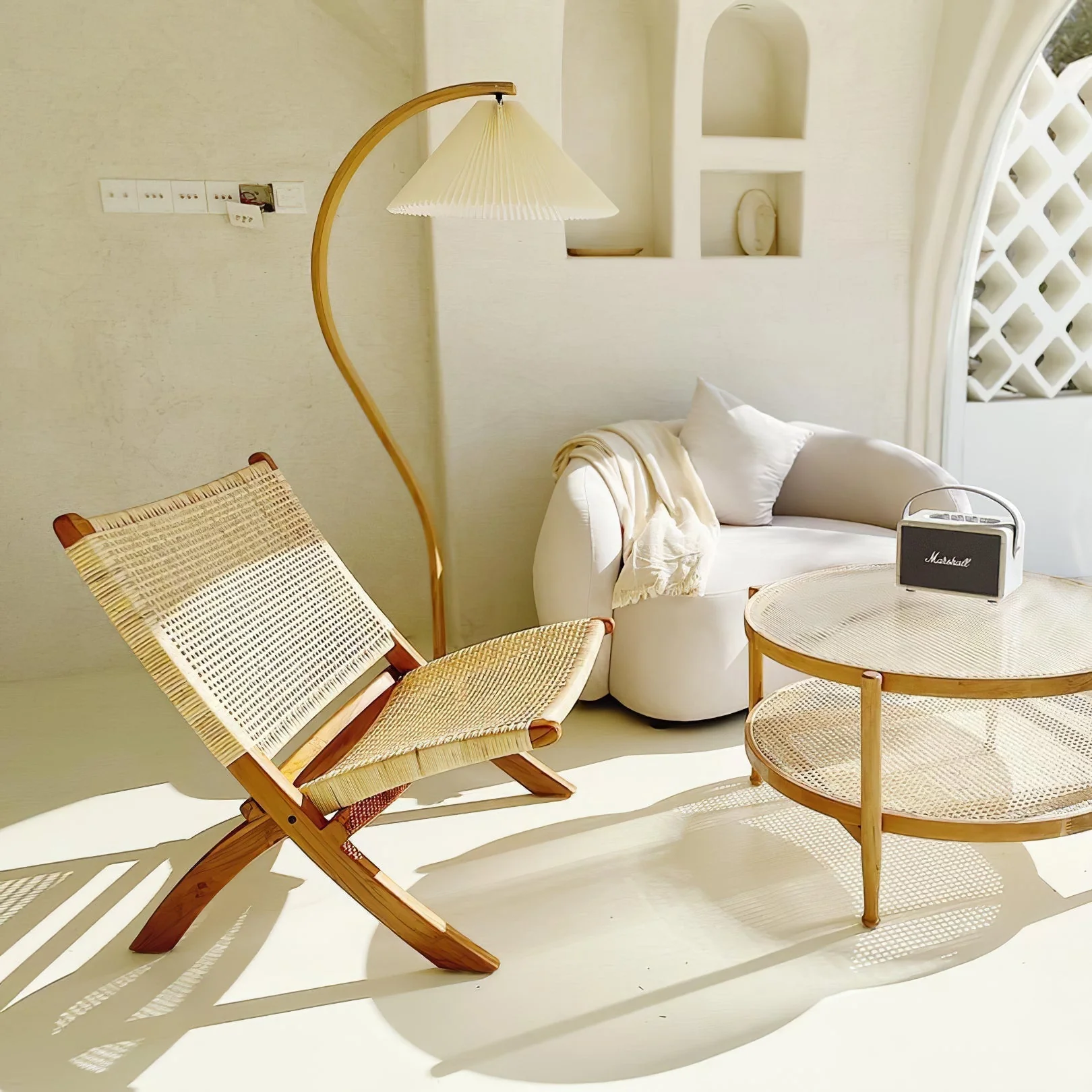 Caprani Farmhouse Floor Lamp - Image 5