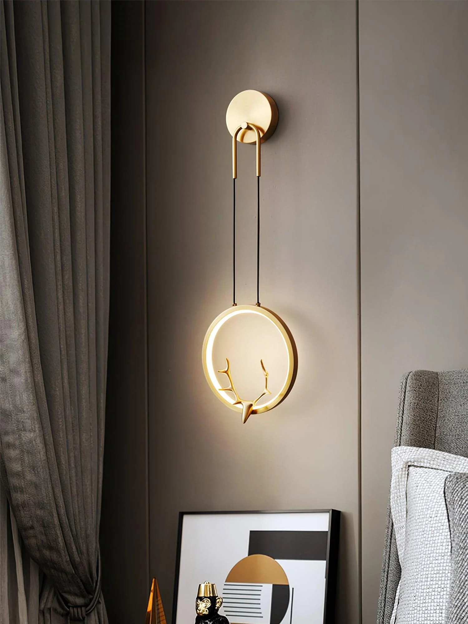 Celesta Brass Whimsical Wall Lamp - Image 4