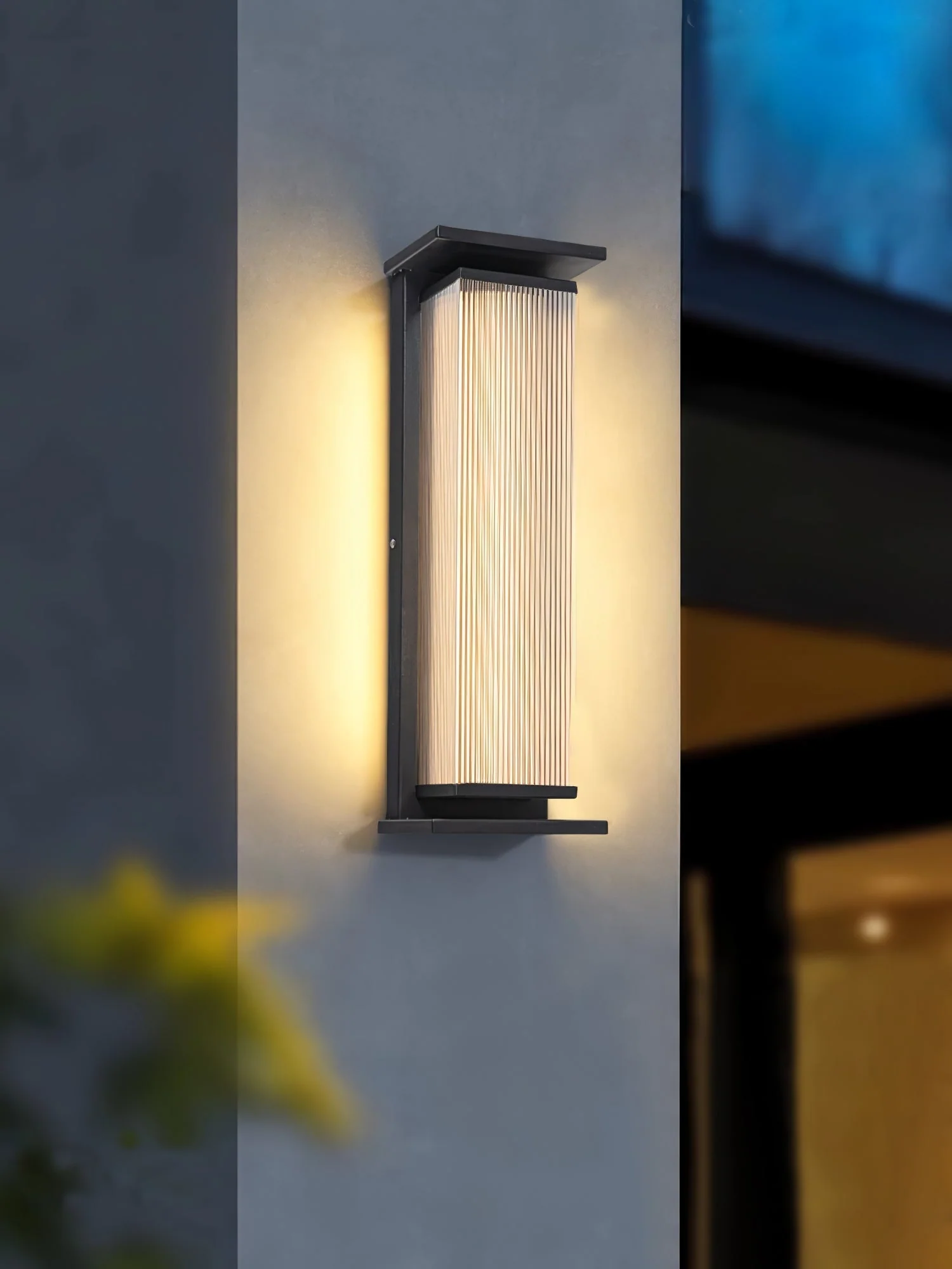 Cesilila Vertical Glass Wall Light - Image 27