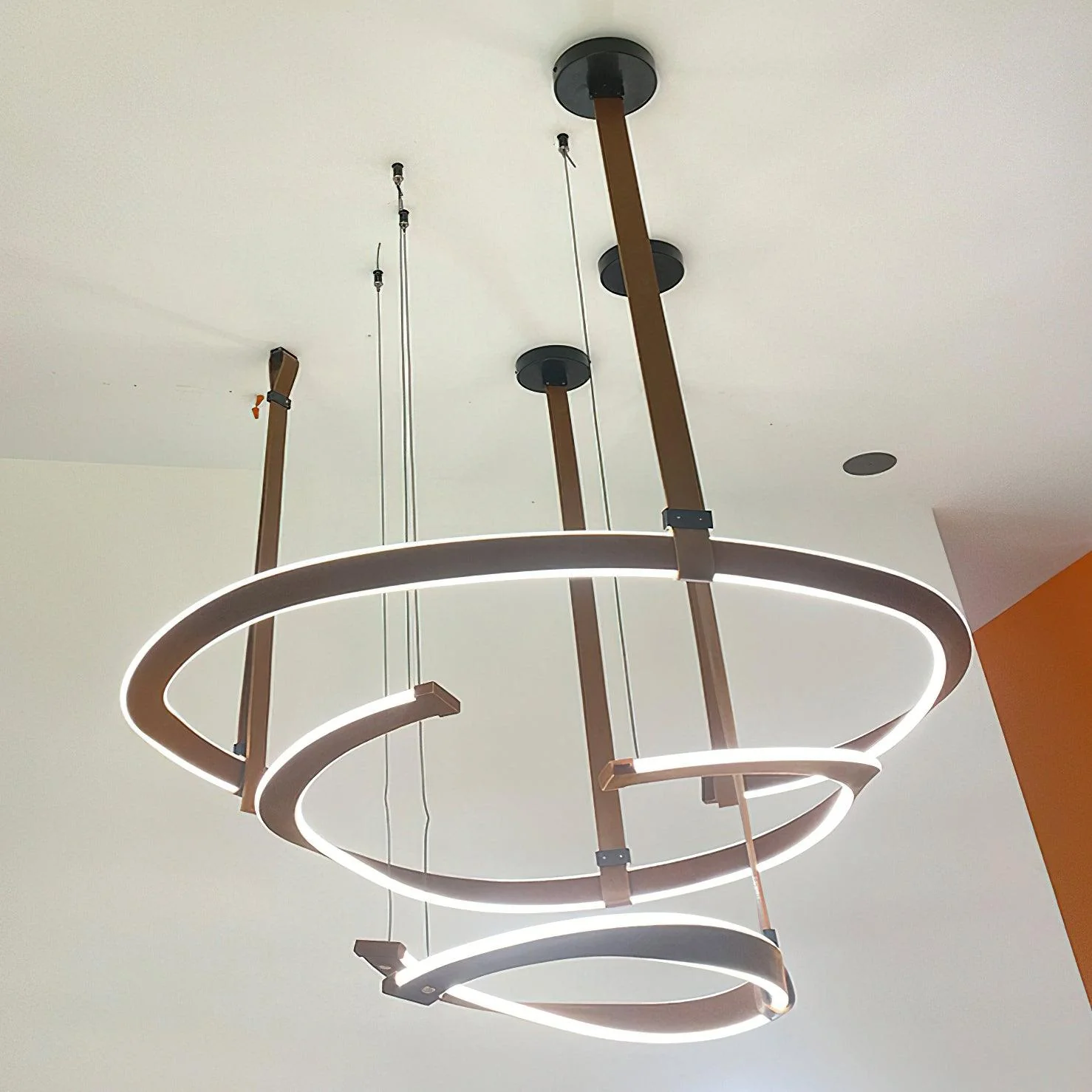 Cesorora Curved Artificial Leather Chandelier - Image 3