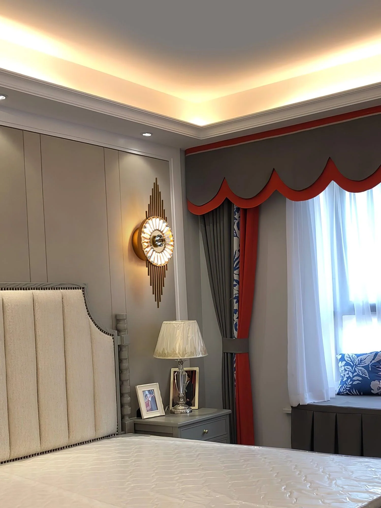 Cilirel Postmodern Luxury Gear Gold Crystal Wall Light - Image 2