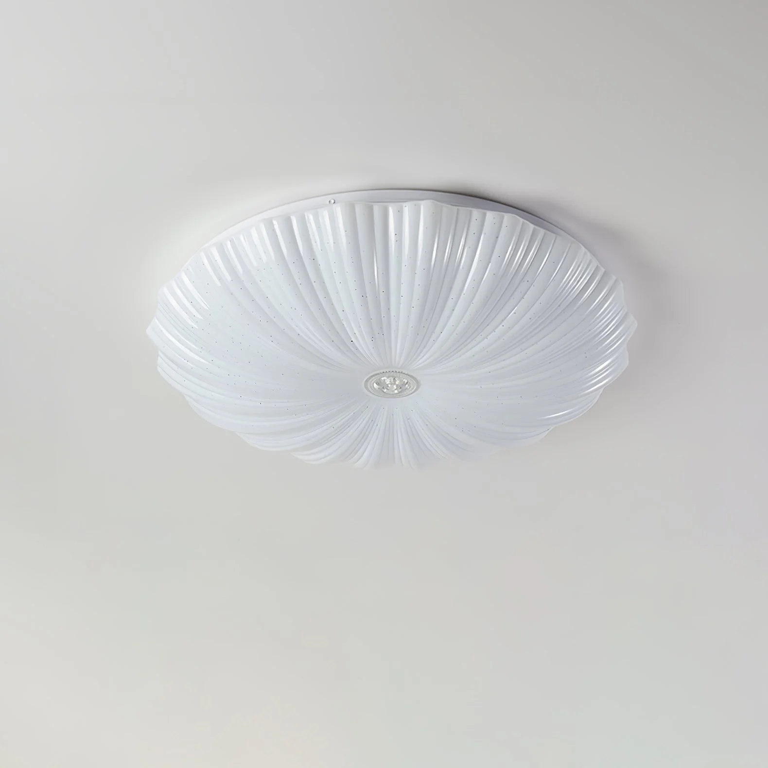 Coloria Nordic Art Shell Round Ceiling Lamp - Image 14