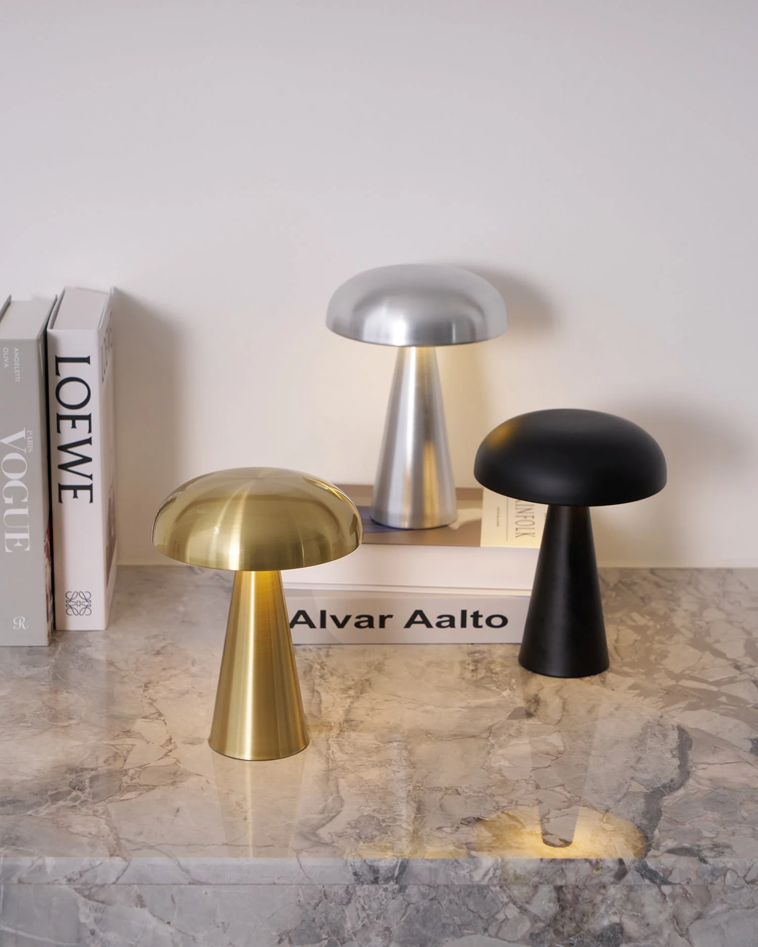 Como Modern Table Lamp - Image 25
