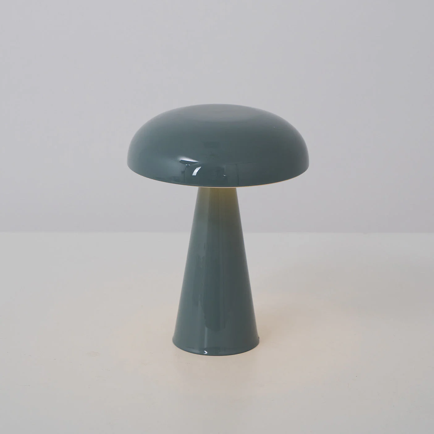 Como Modern Table Lamp - Image 41