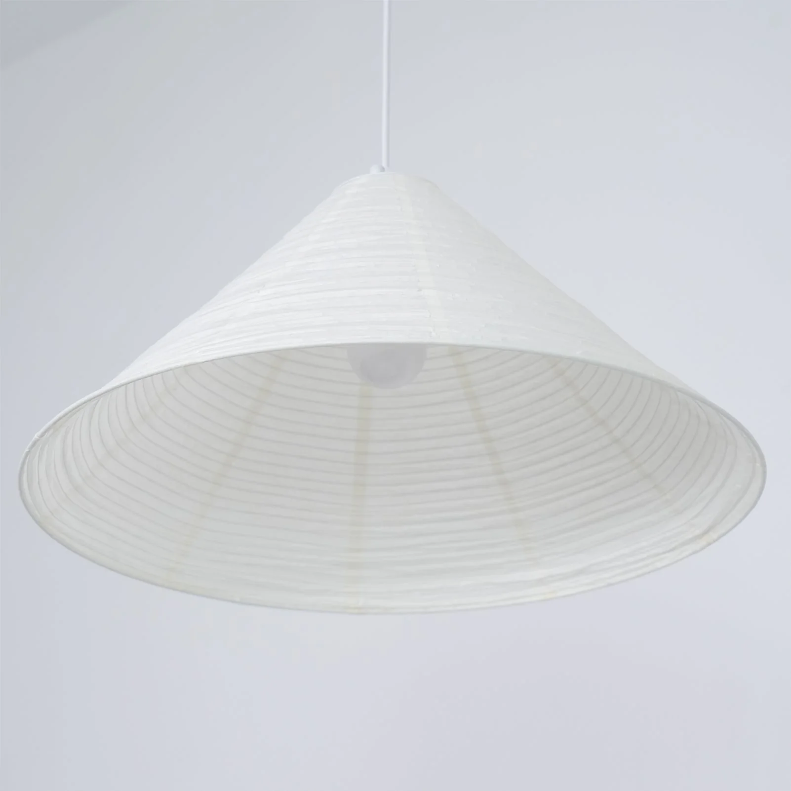 Conic Paper Pyramid Pendant Lamp - Image 50