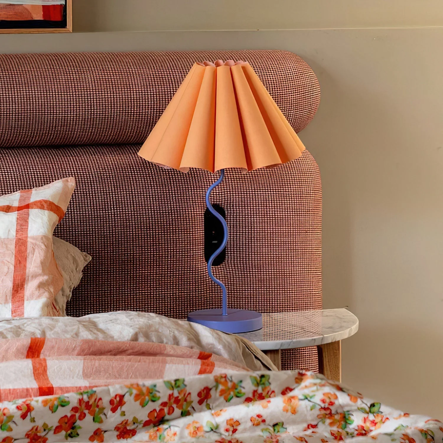 Cora Modern Table Lamp - Image 2