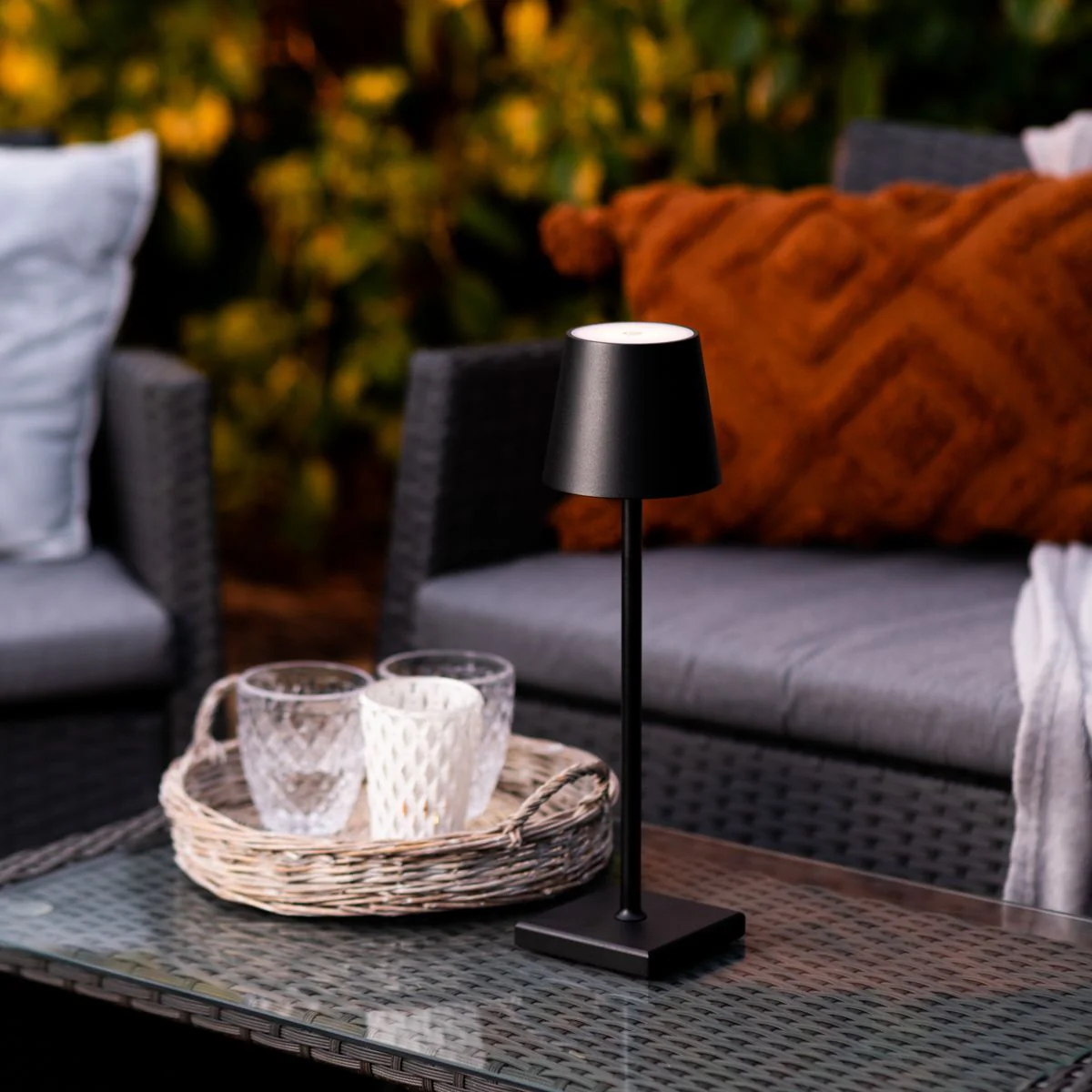Cordless Modern Table Lamp - Image 18