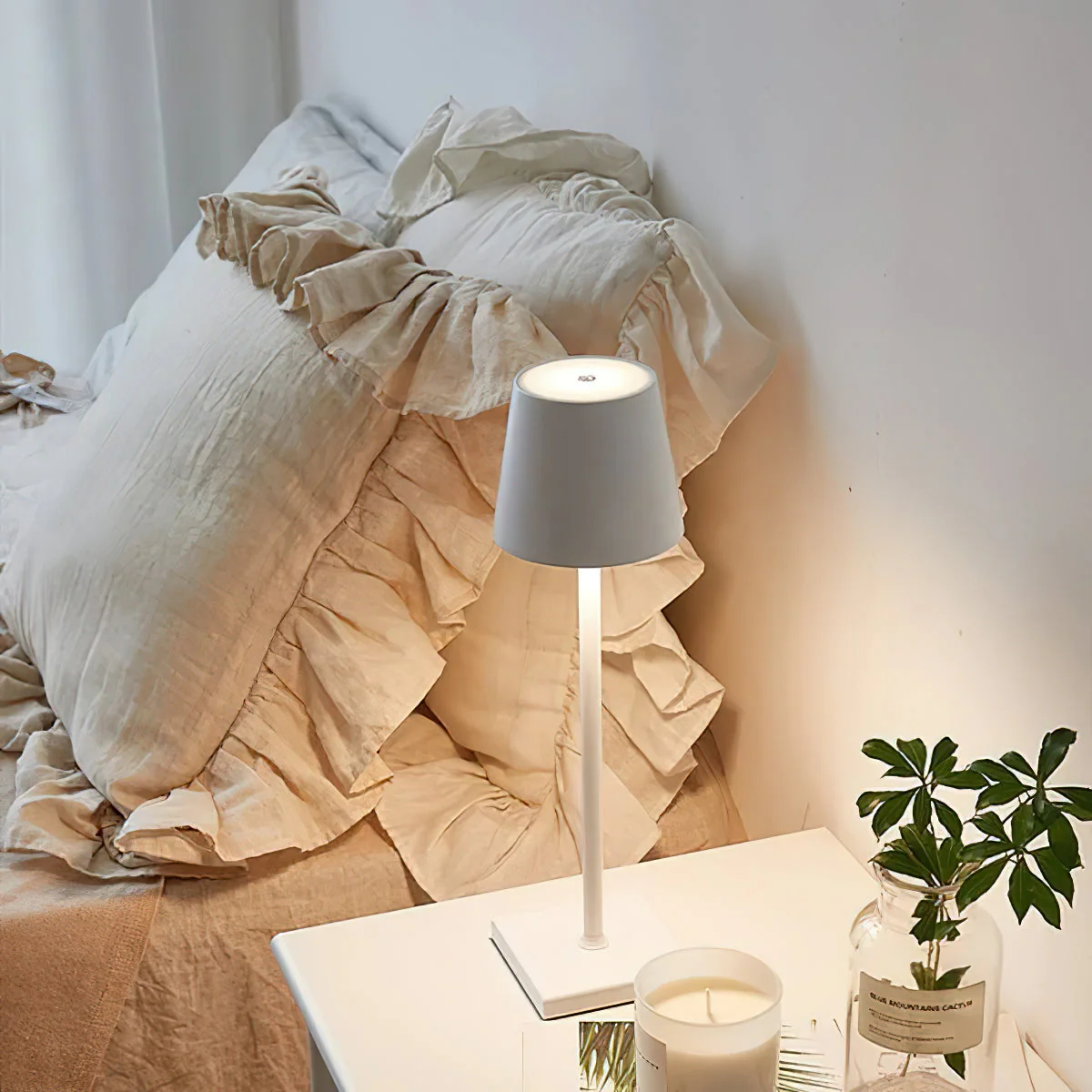 Cordless Modern Table Lamp - Image 2